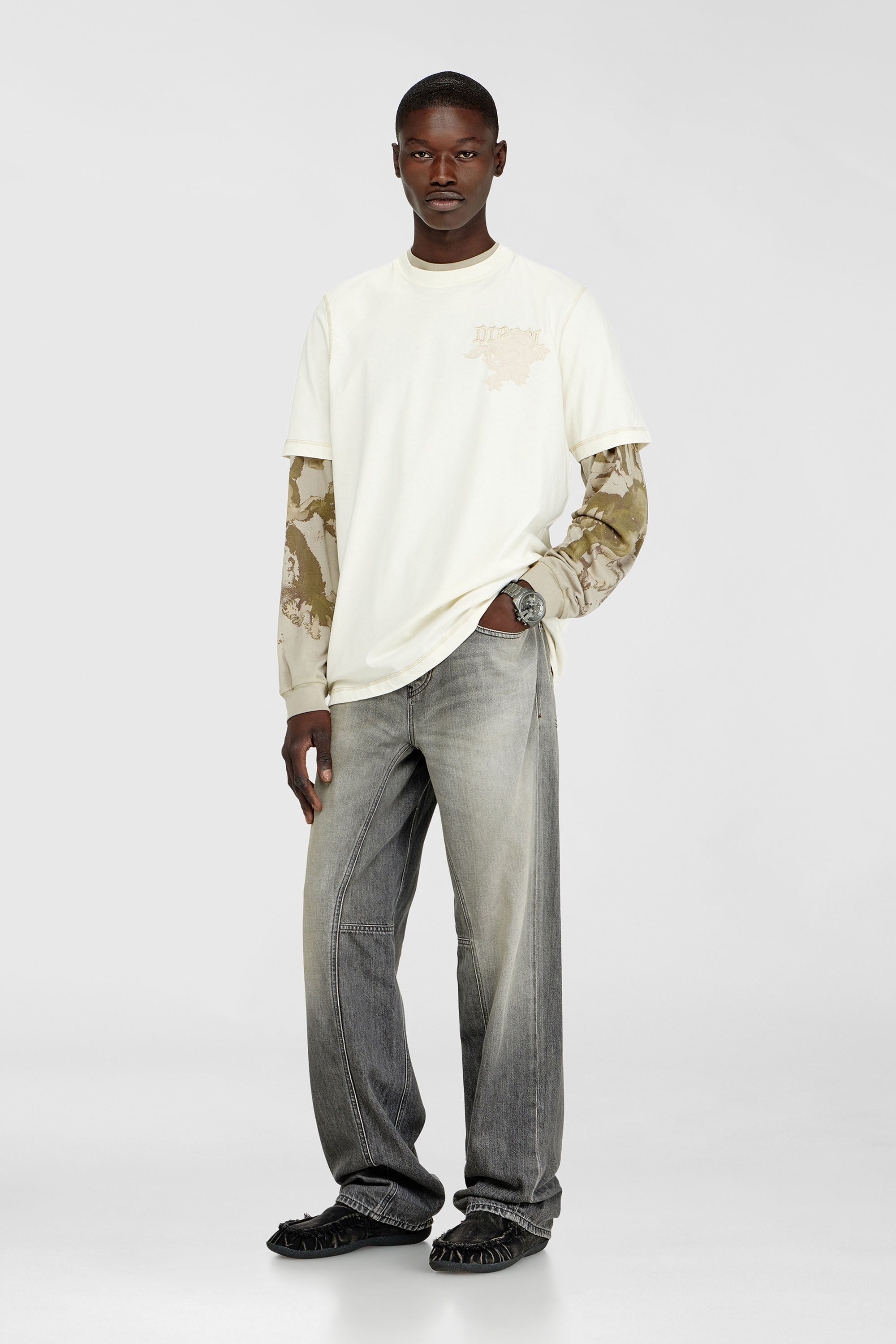 Diesel - T-ADJUST-NOTCH, T-shirt classique avec &eacute;cusson brod&eacute; Homme in Blanc - 1