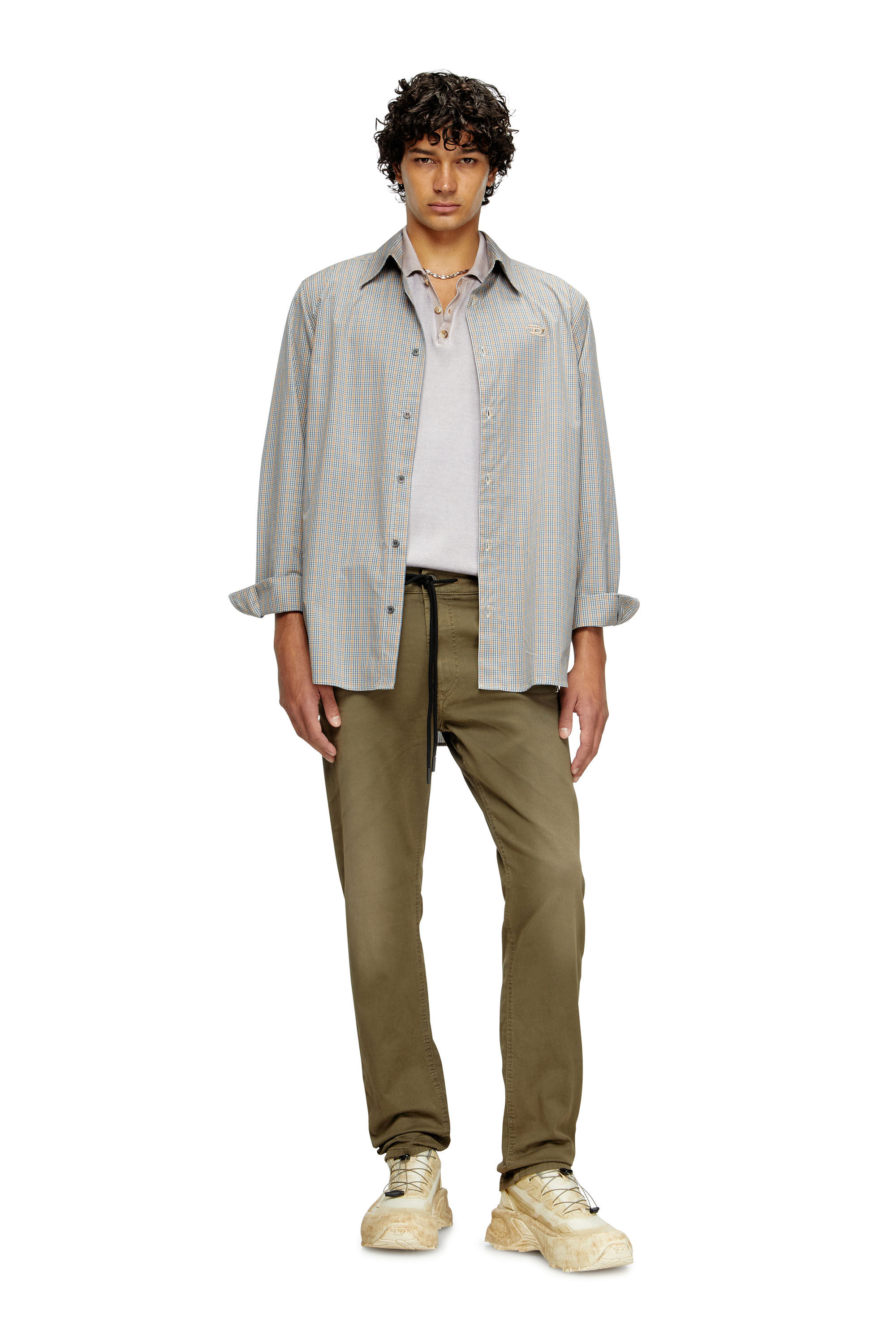 Diesel - Regular 2030 D-Krooley Joggjeans® 0670M Homme, Vert - Image 1