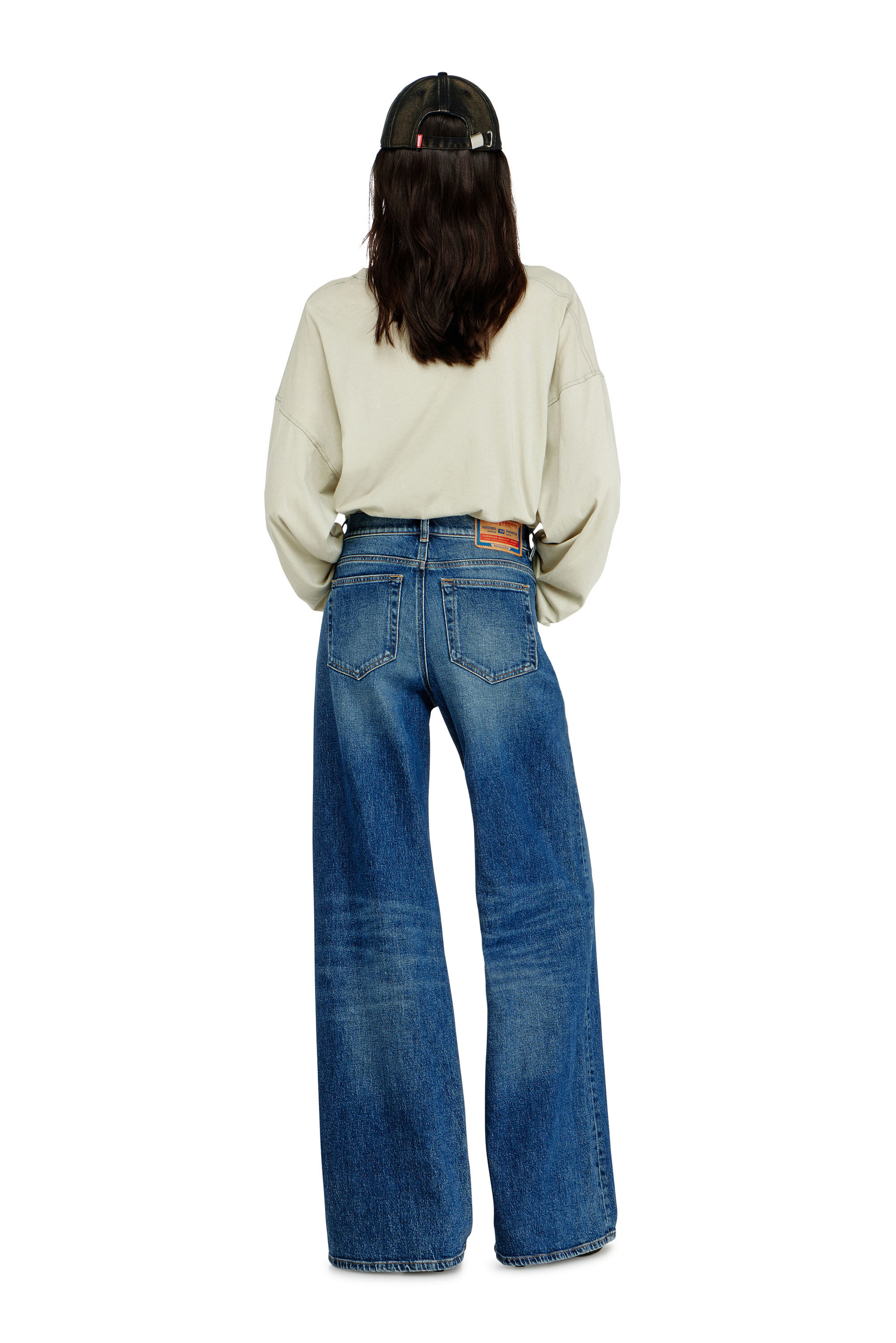 Diesel - Flare Jeans 1978 D-Akemi 09L21 Femme, Bleu moyen - Image 3