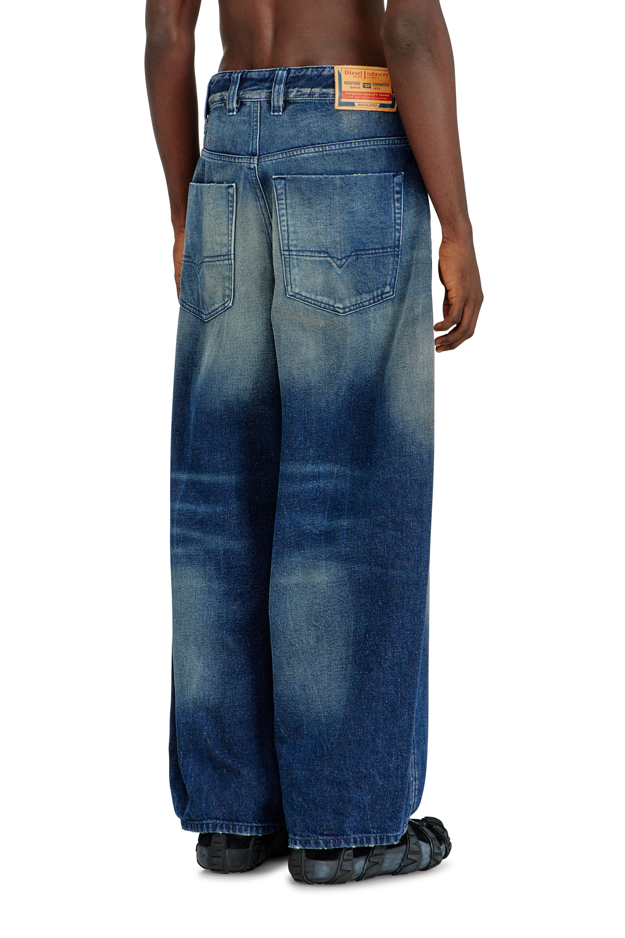 Diesel - Relaxed Jeans 1997 D-Enim 007DQ Mixte, Bleu Fonc&eacute; - Image 4