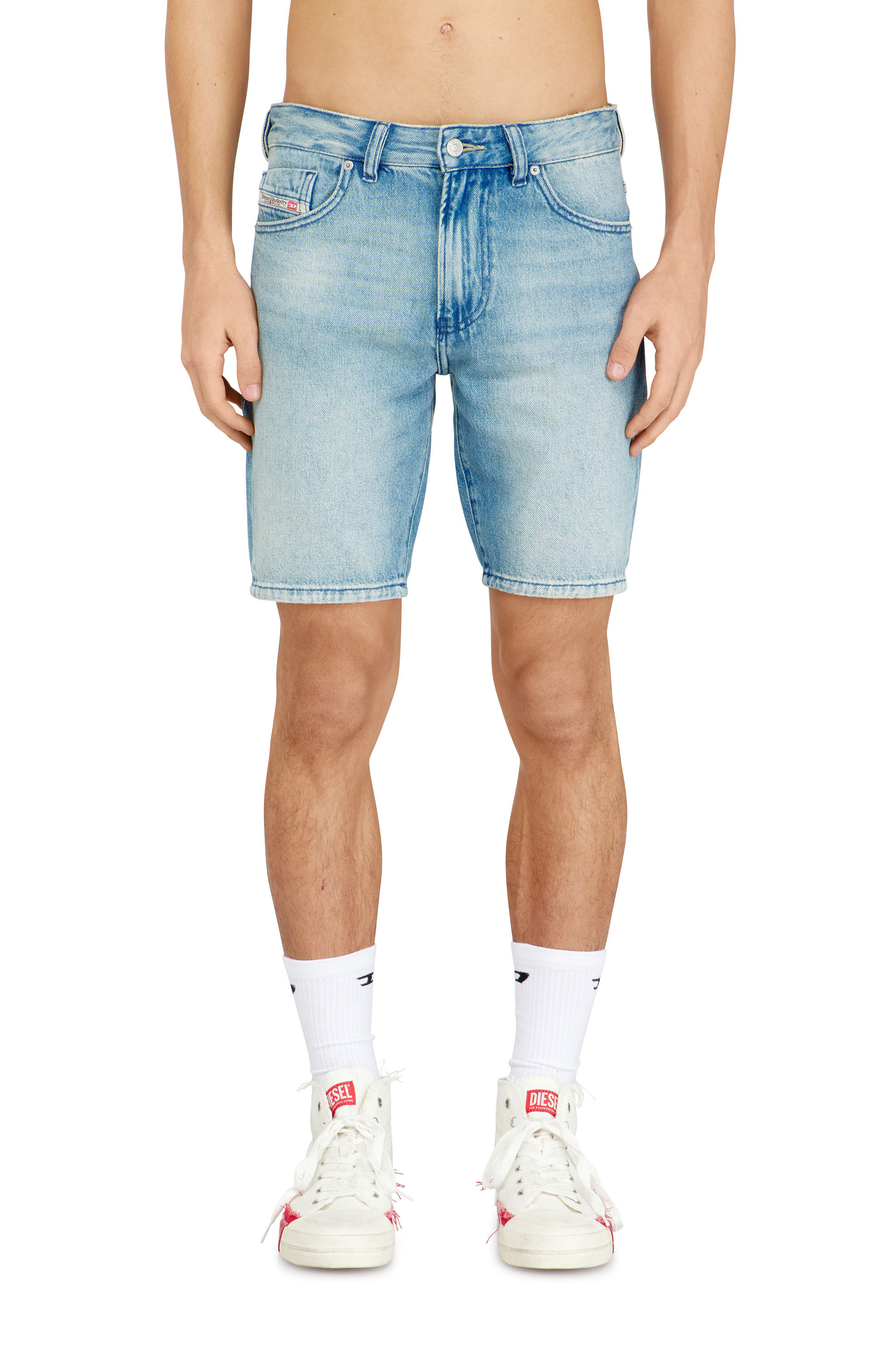 Diesel - D-FIN, Man's Slim denim shorts with organic cotton in Light Blue - 3