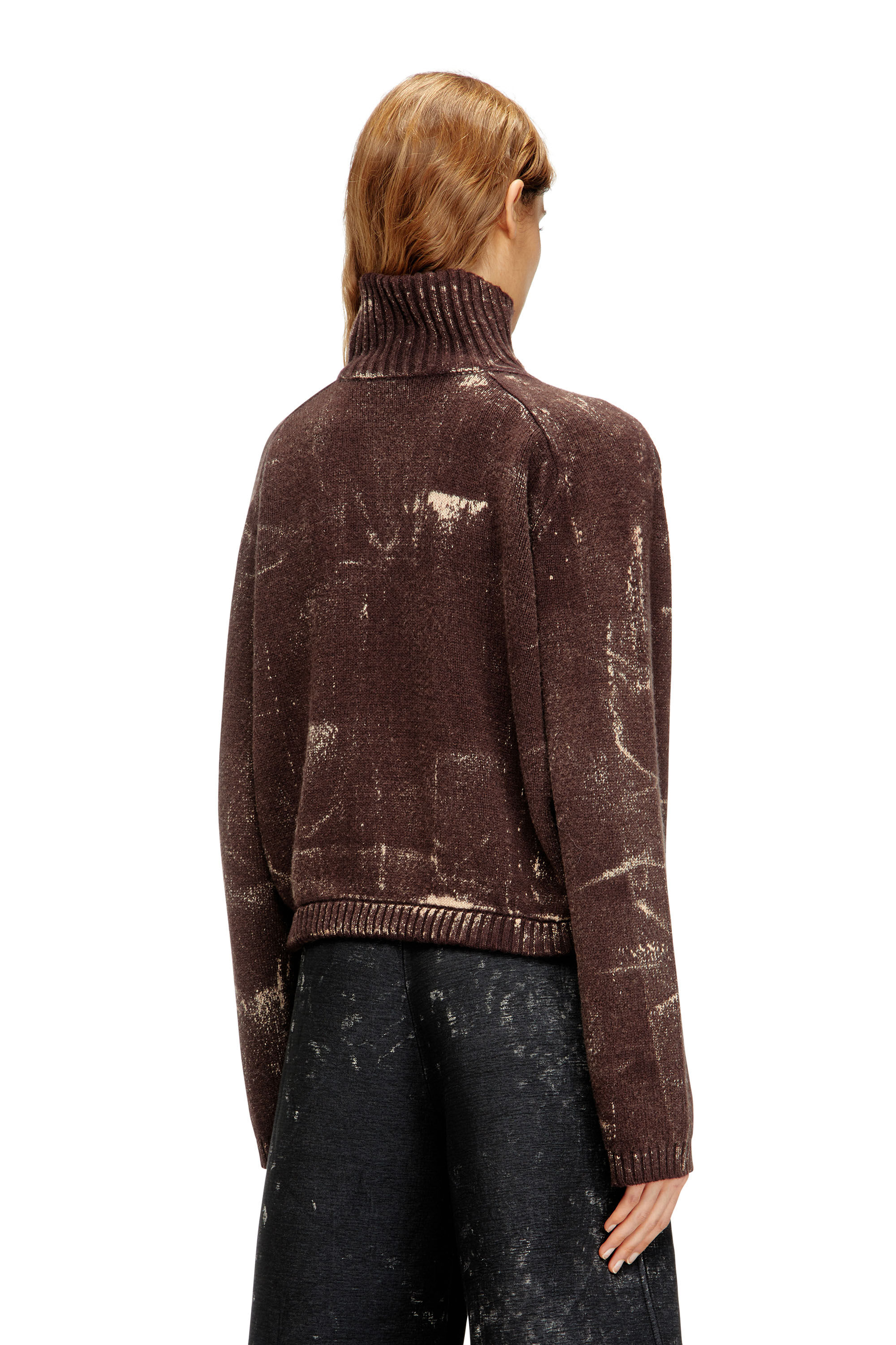 Diesel - M-MARCELLETTE, Pull demi-zip avec effet usé Femme in Marron - 4