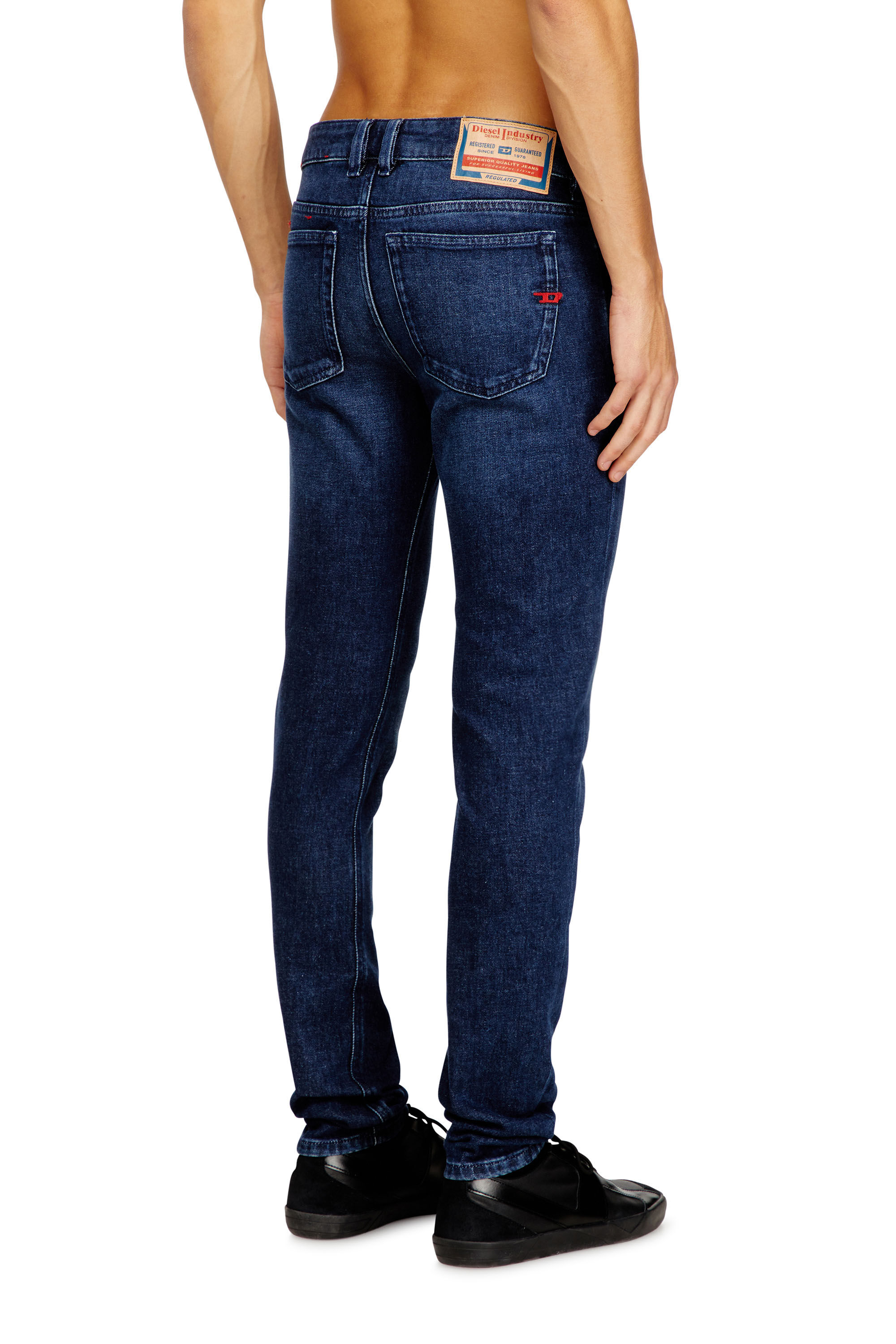Diesel - Skinny Jeans 1979 Sleenker 0ADBF Homme, Bleu Foncé - Image 3