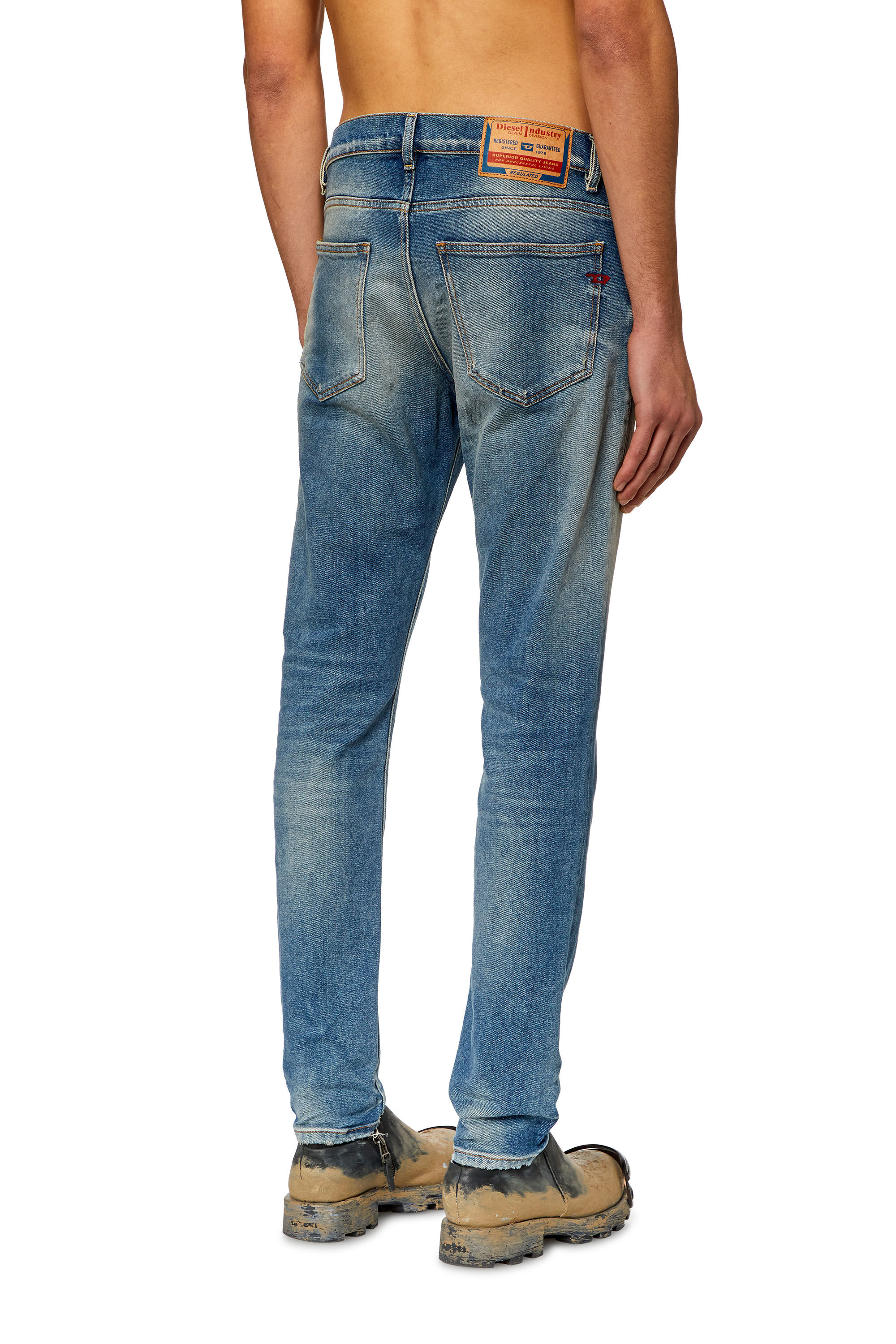 Diesel - Slim Jeans 2019 D-Strukt 09H55, Bleu Clair - Image 4