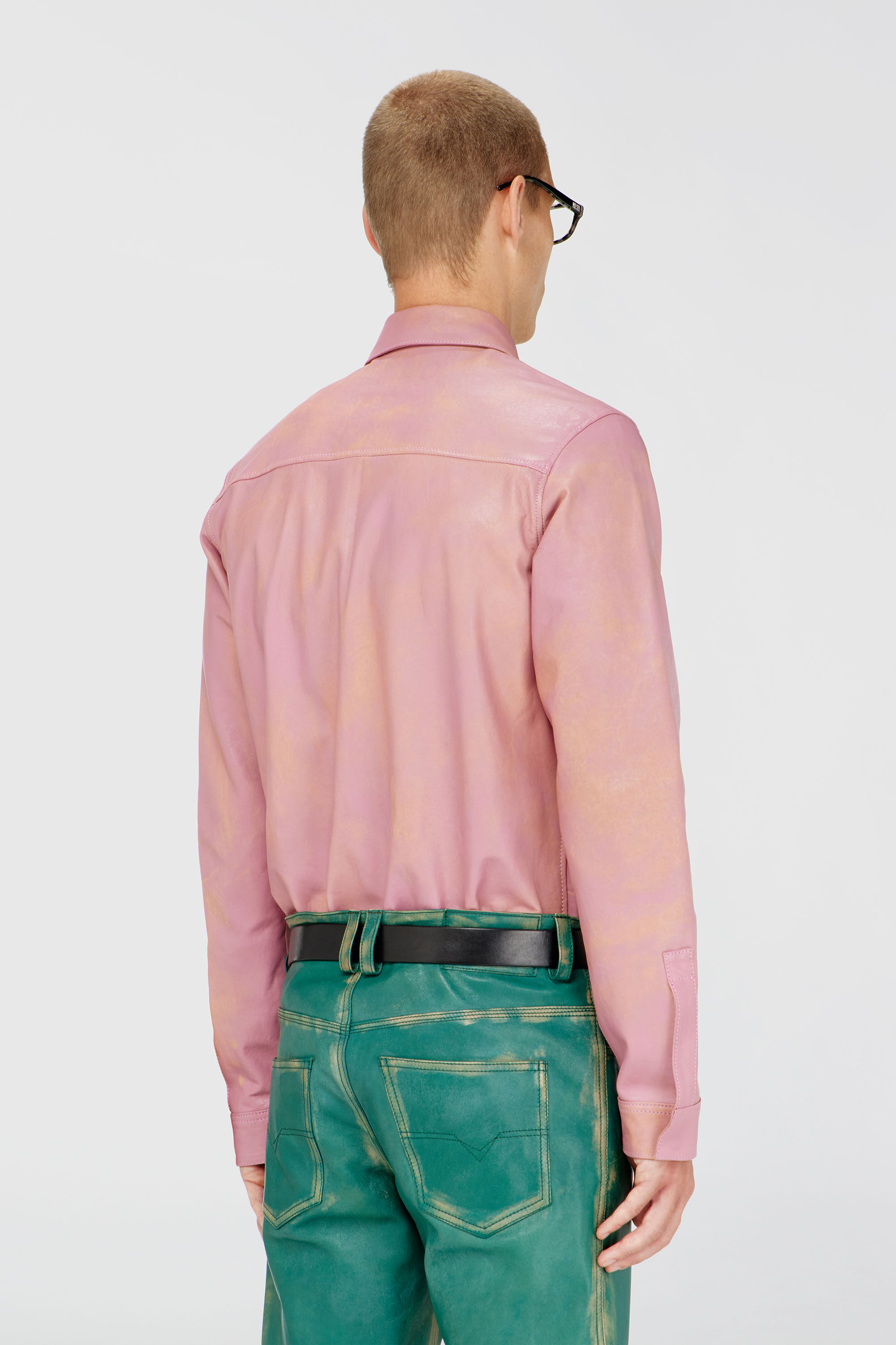 Diesel - S-CIRT, Chemise en cuir trait&eacute; Homme in Rose - 4