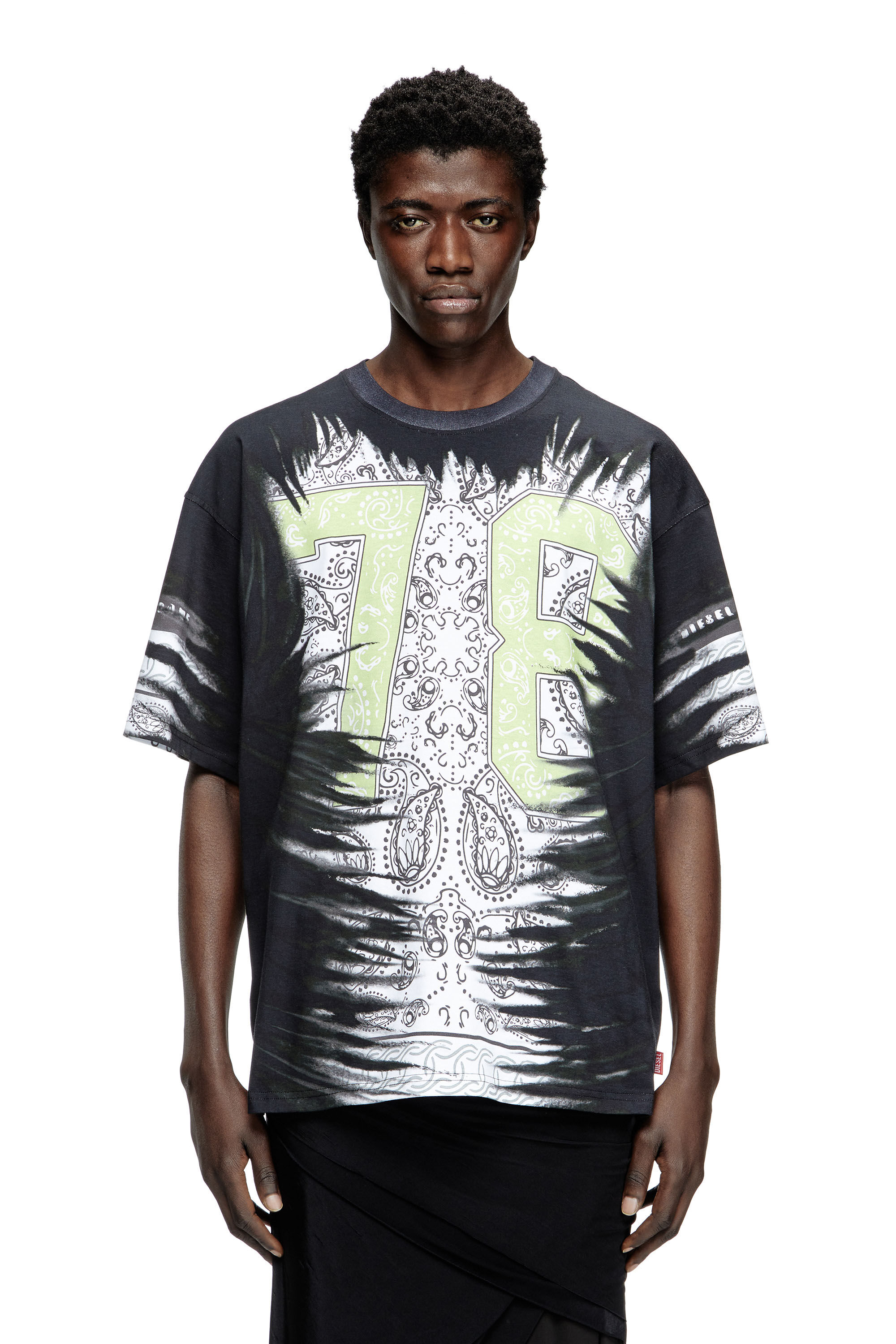 Diesel - T-BOXT-78-R1, T-shirt avec imprimé bandana 78 Homme in Noir - 3