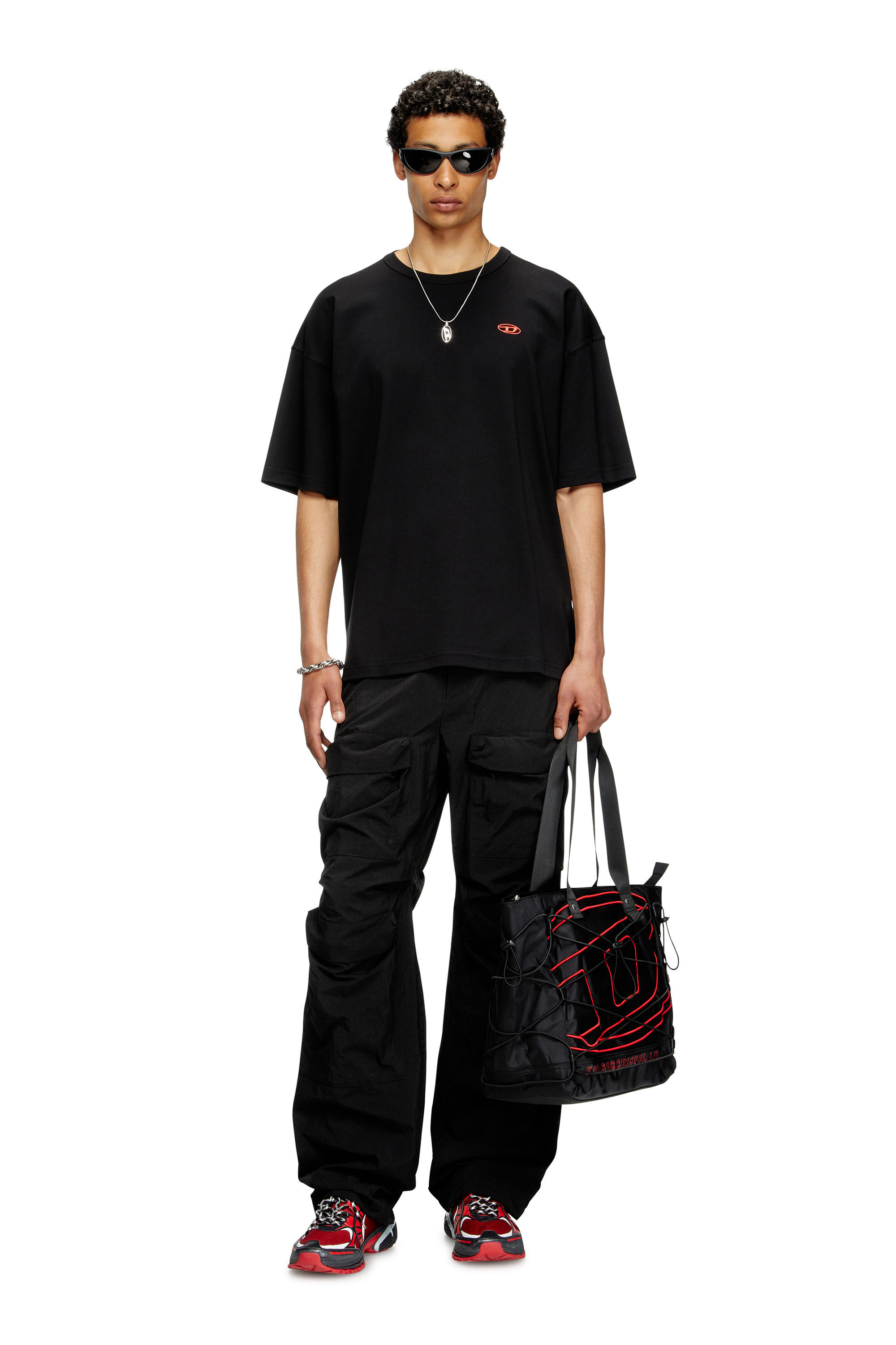 Diesel - T-BOXT-T6, T-shirt avec Oval D rouge Homme in Noir - 1