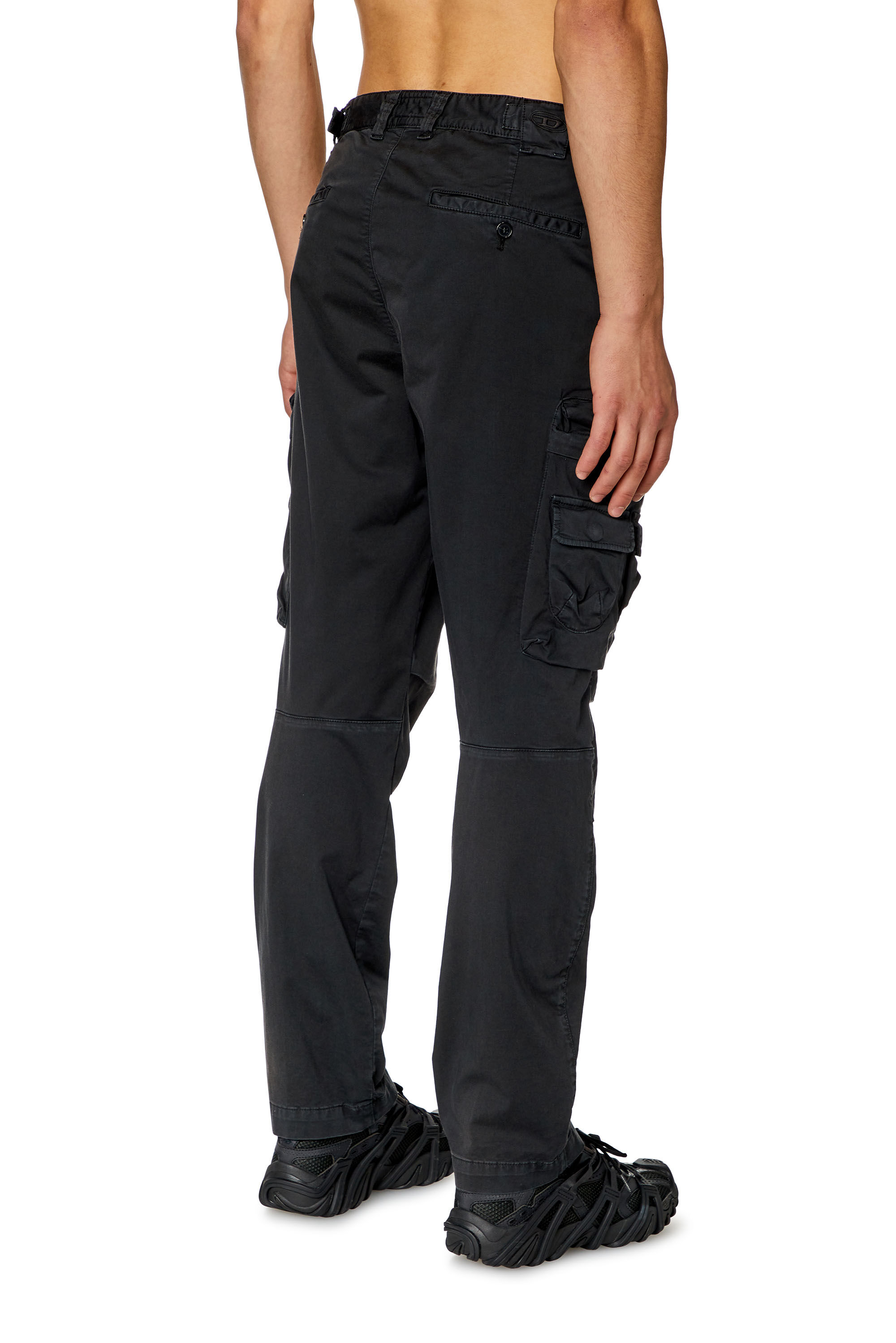 Diesel - P-ARGYM-NEW-A, Pantalon cargo délavé en coton stretch Homme in Noir - 3