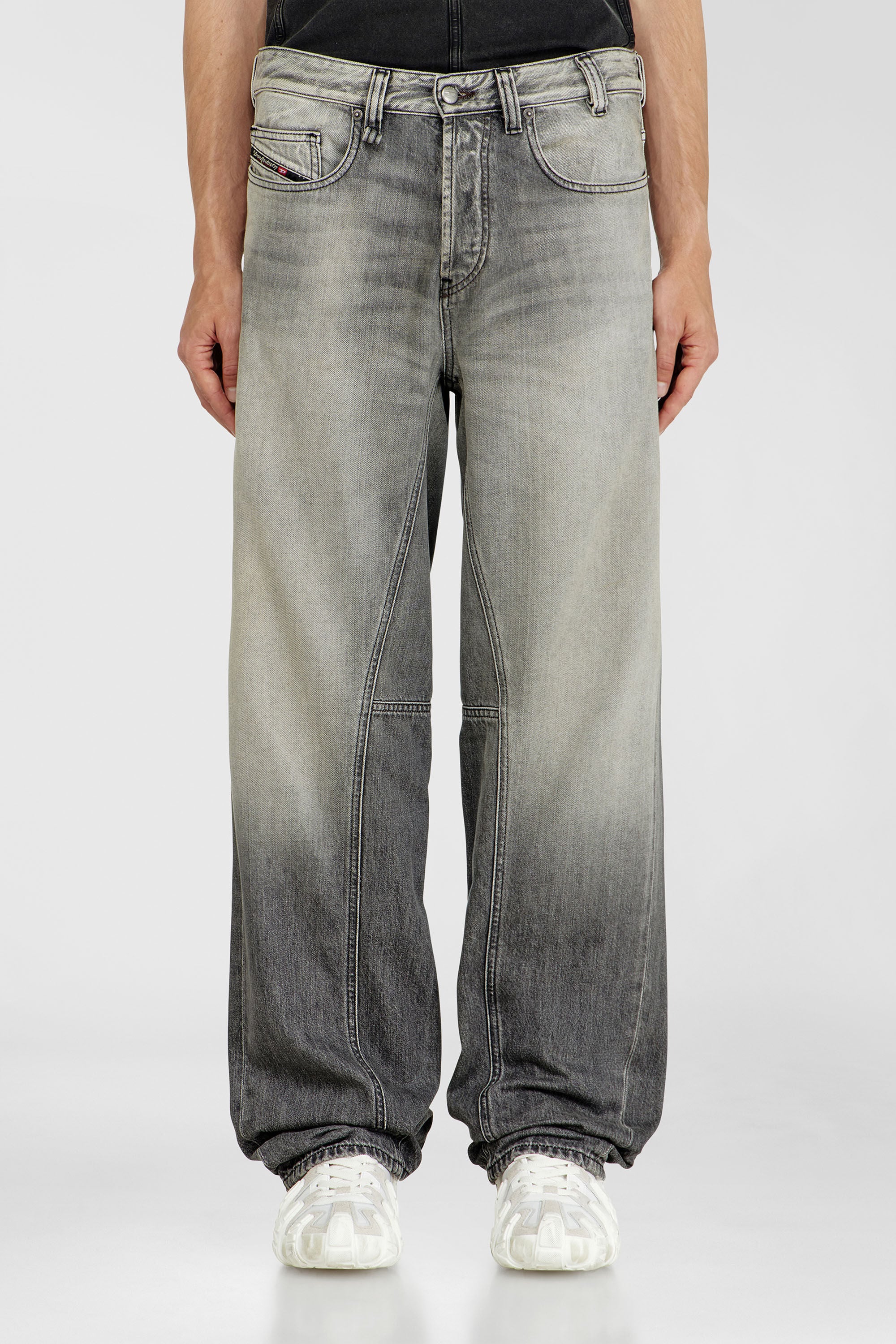 Diesel - Relaxed Jeans 2001 D-Macro 09P56 Homme, Gris - Image 4