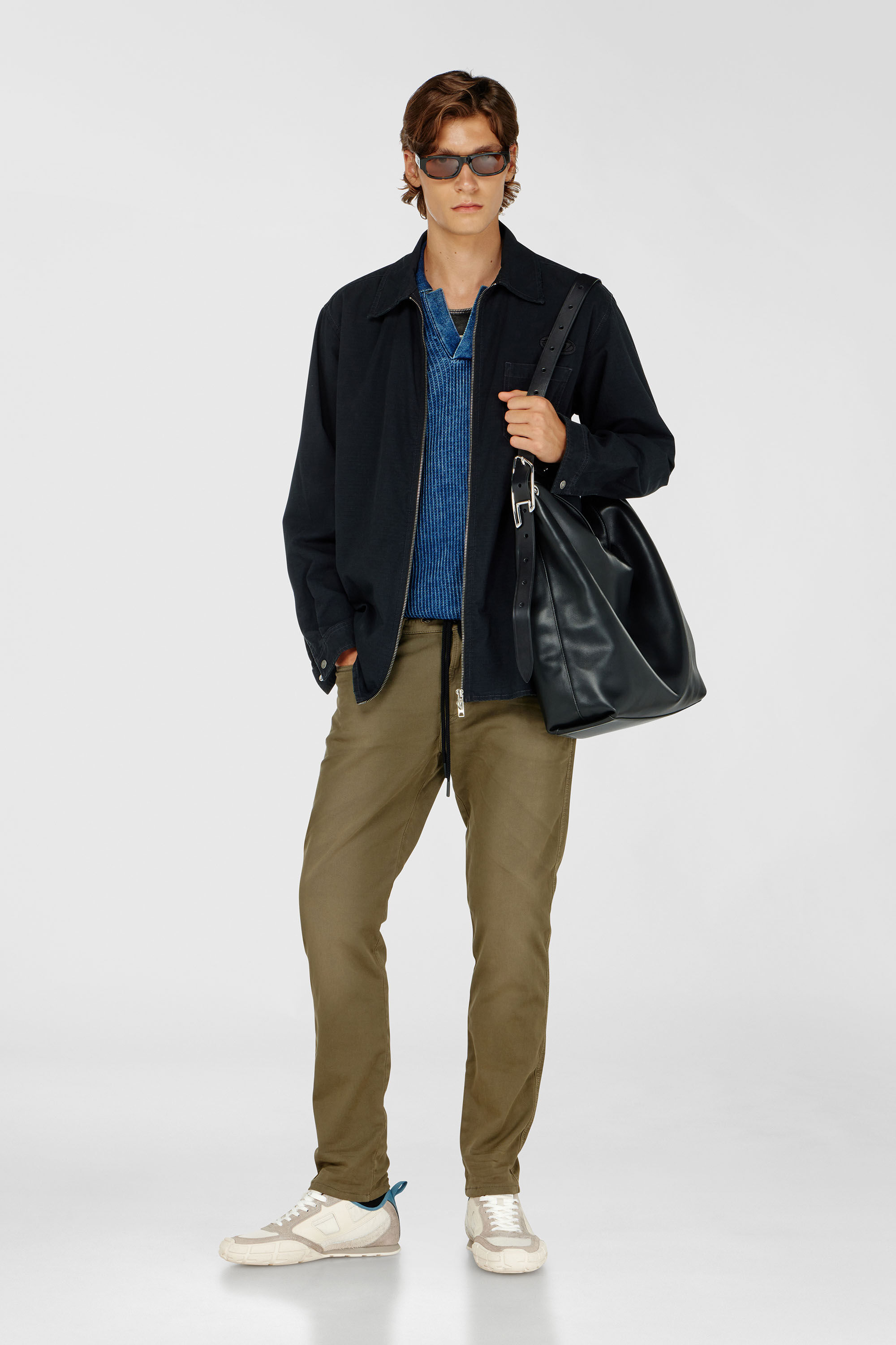 Diesel - Slim 2062 D-Strukt Joggjeans&reg; 0670M Homme, Vert - Image 1