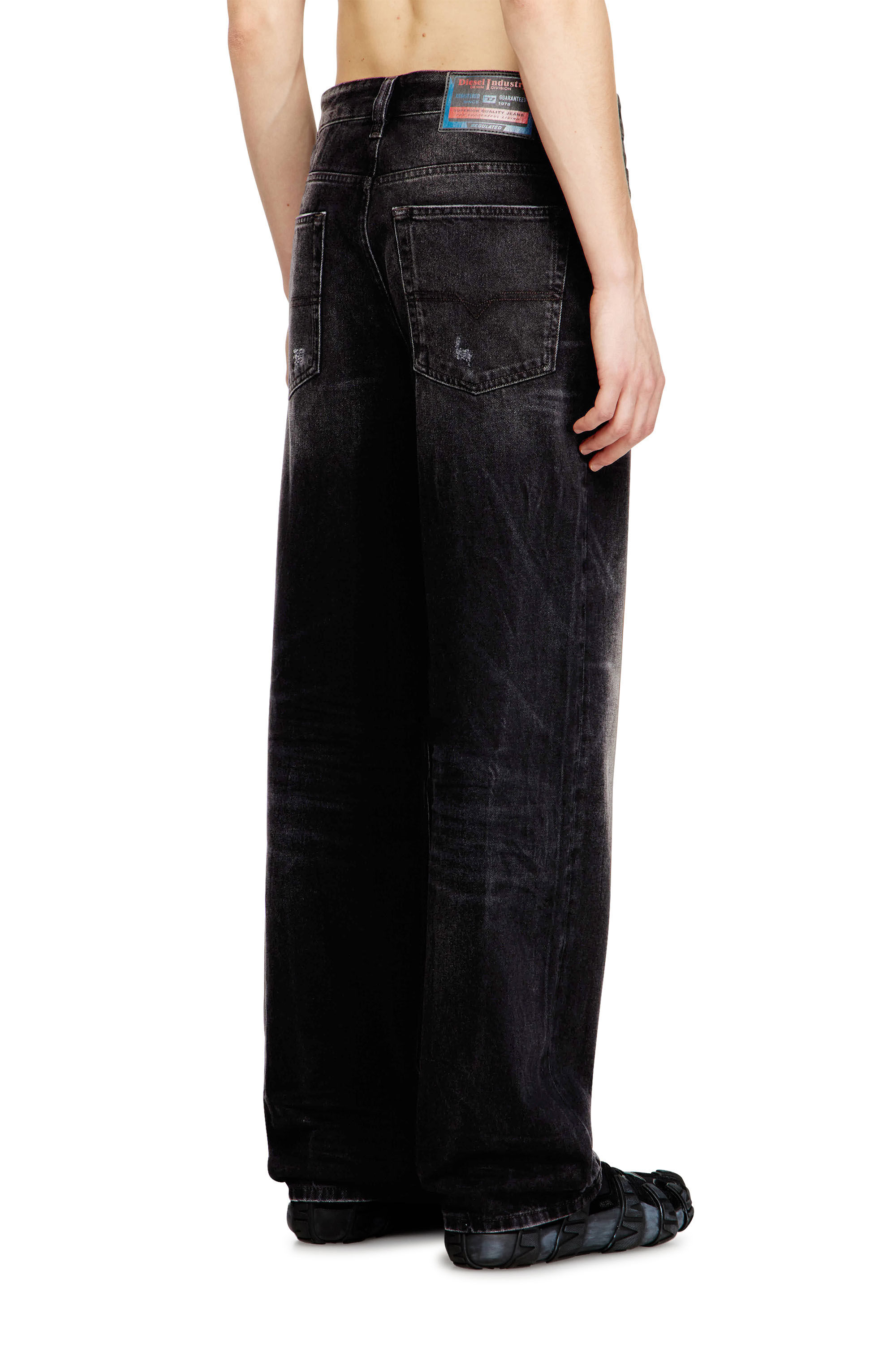 Diesel - Relaxed Jeans 2001 D-Macro 0BEBB Homme, Noir - Image 4