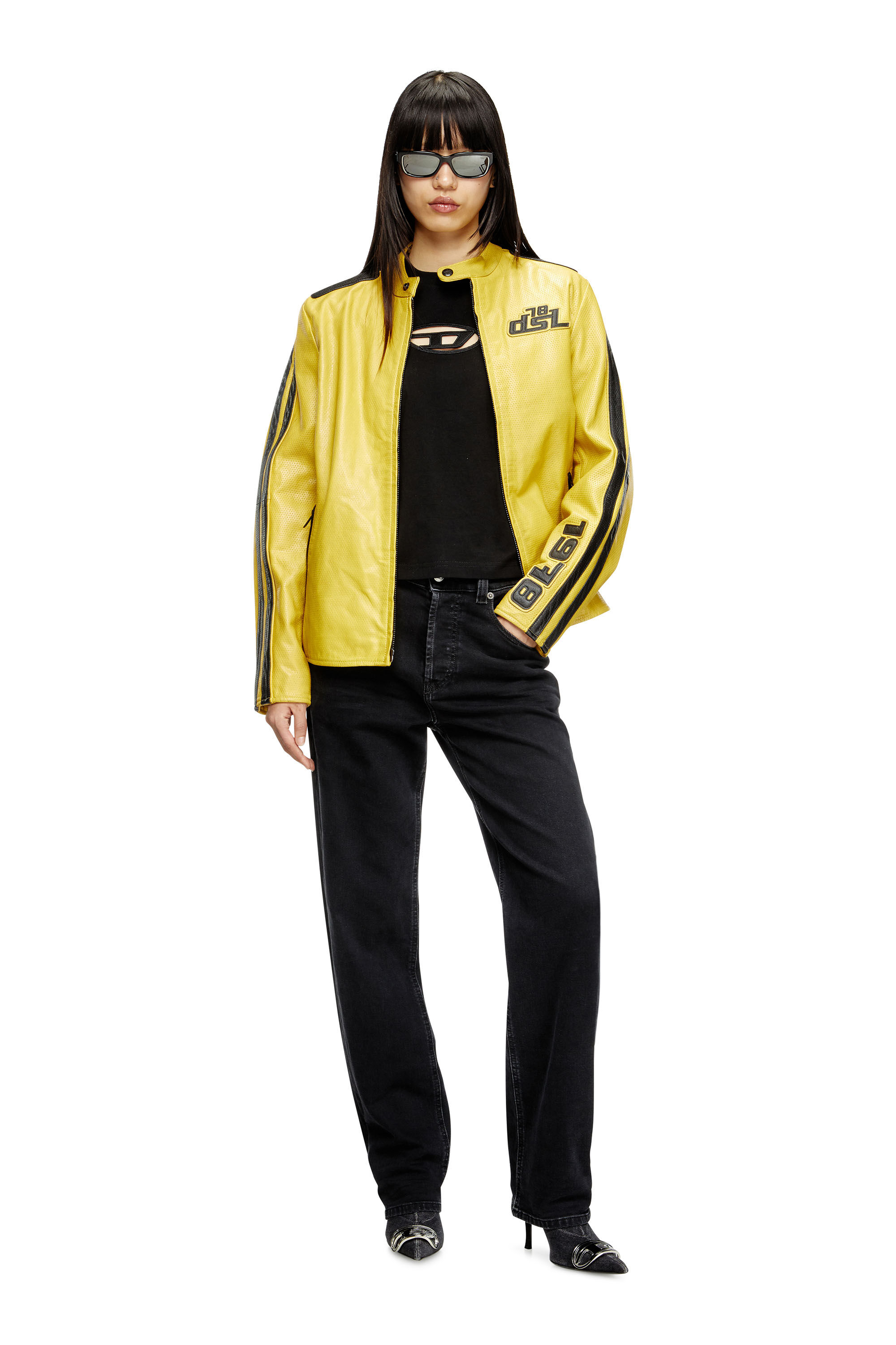 Diesel - T-ROWY-OD, T-shirt boxy avec D brodé Femme in Noir - 1
