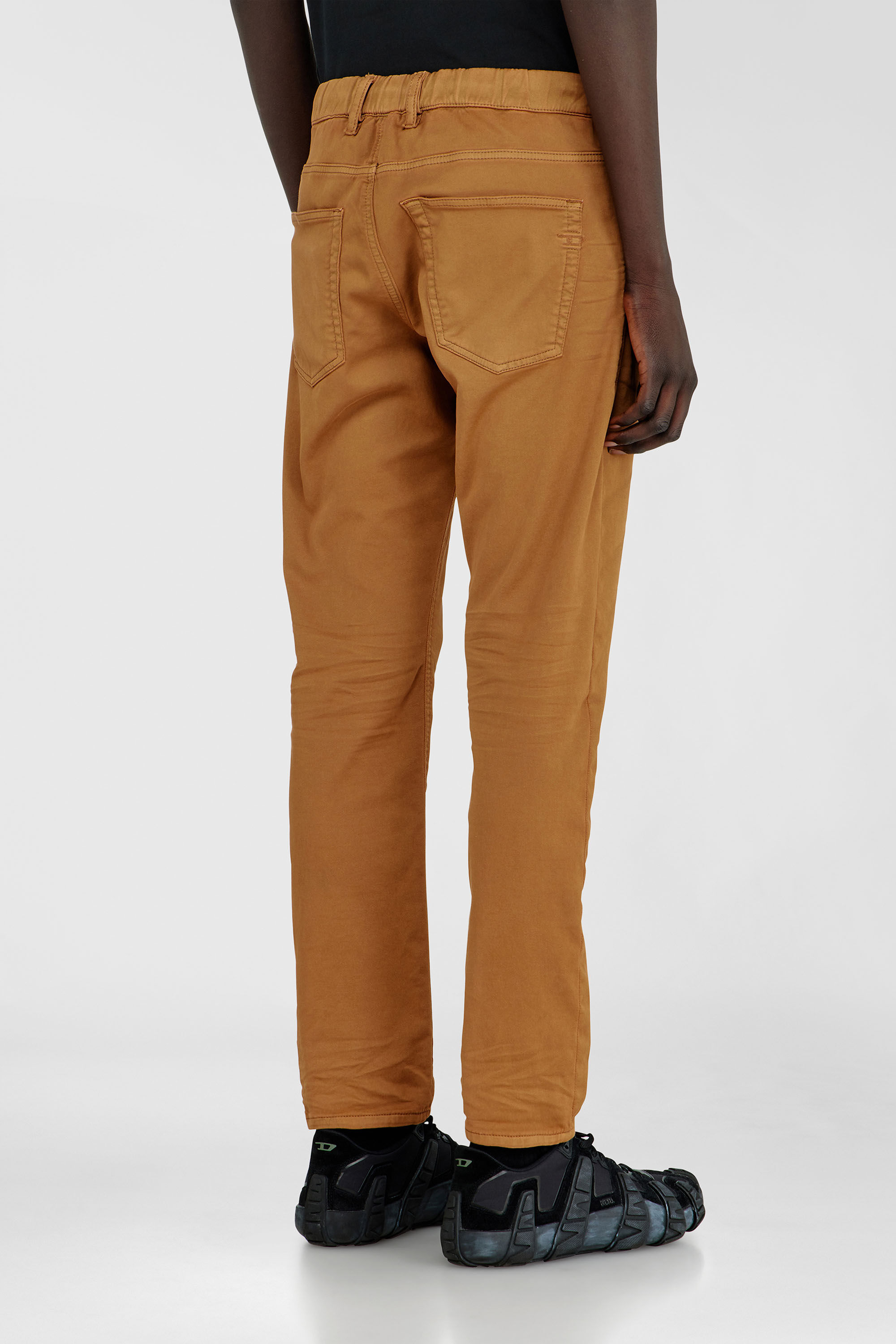 Diesel - Regular 2032 D-Krooley-BW Joggjeans&reg; 0670M Homme, Camel - Image 3