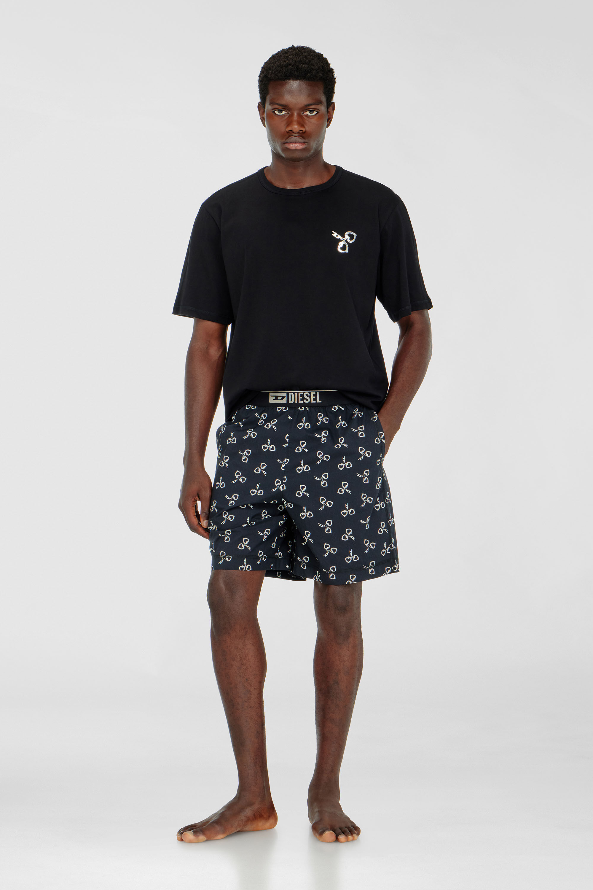 Diesel - KIT-JAMES-D-BOX, Pyjama en coton avec motif menottes Homme in Noir - 1