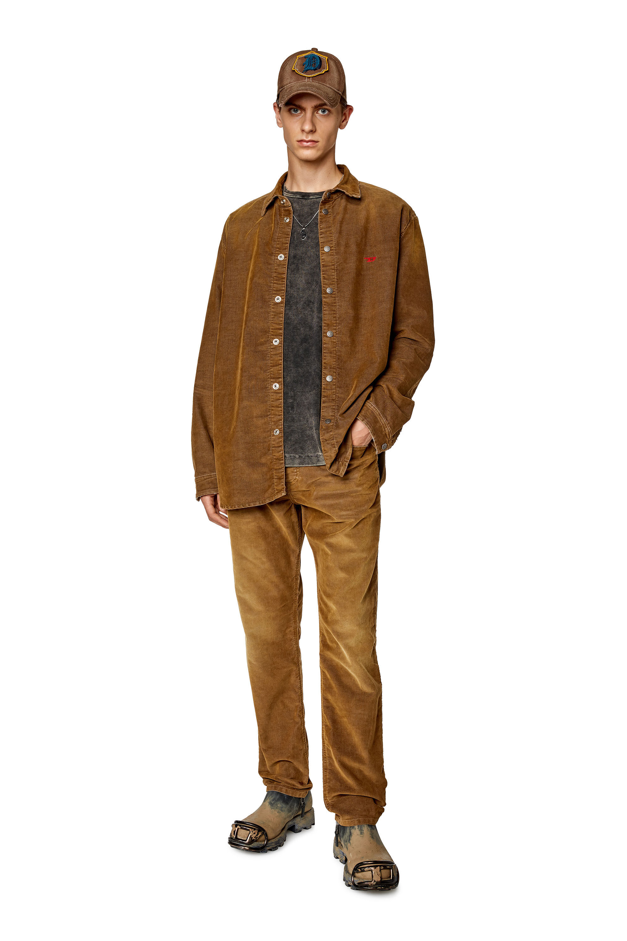 Diesel - Tapered Jeans 2023 D-Finitive 003GJ, Marron - Image 1