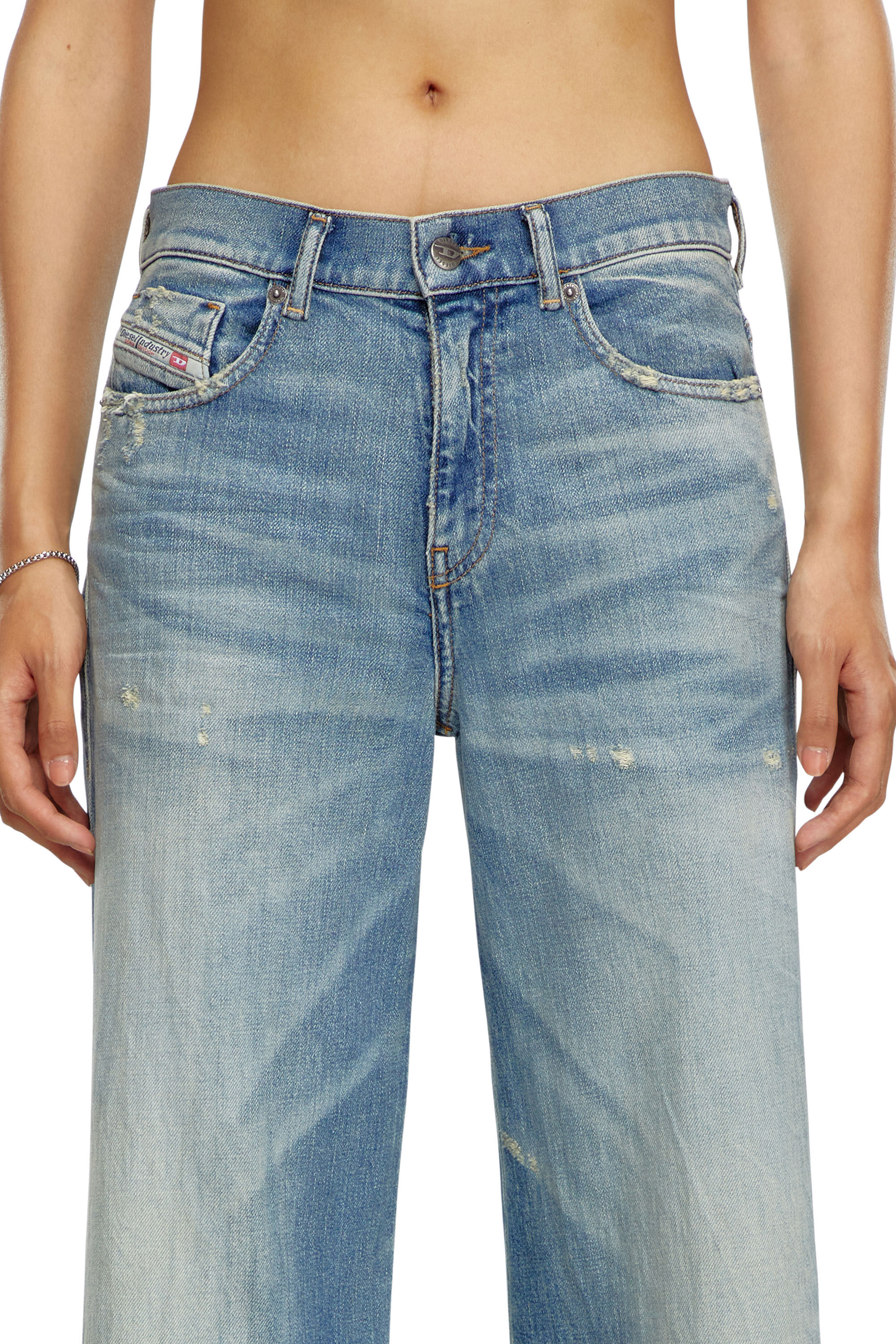 Diesel - Flare Jeans 1978 D-Akemi 09J44 Femme, Bleu moyen - Image 5