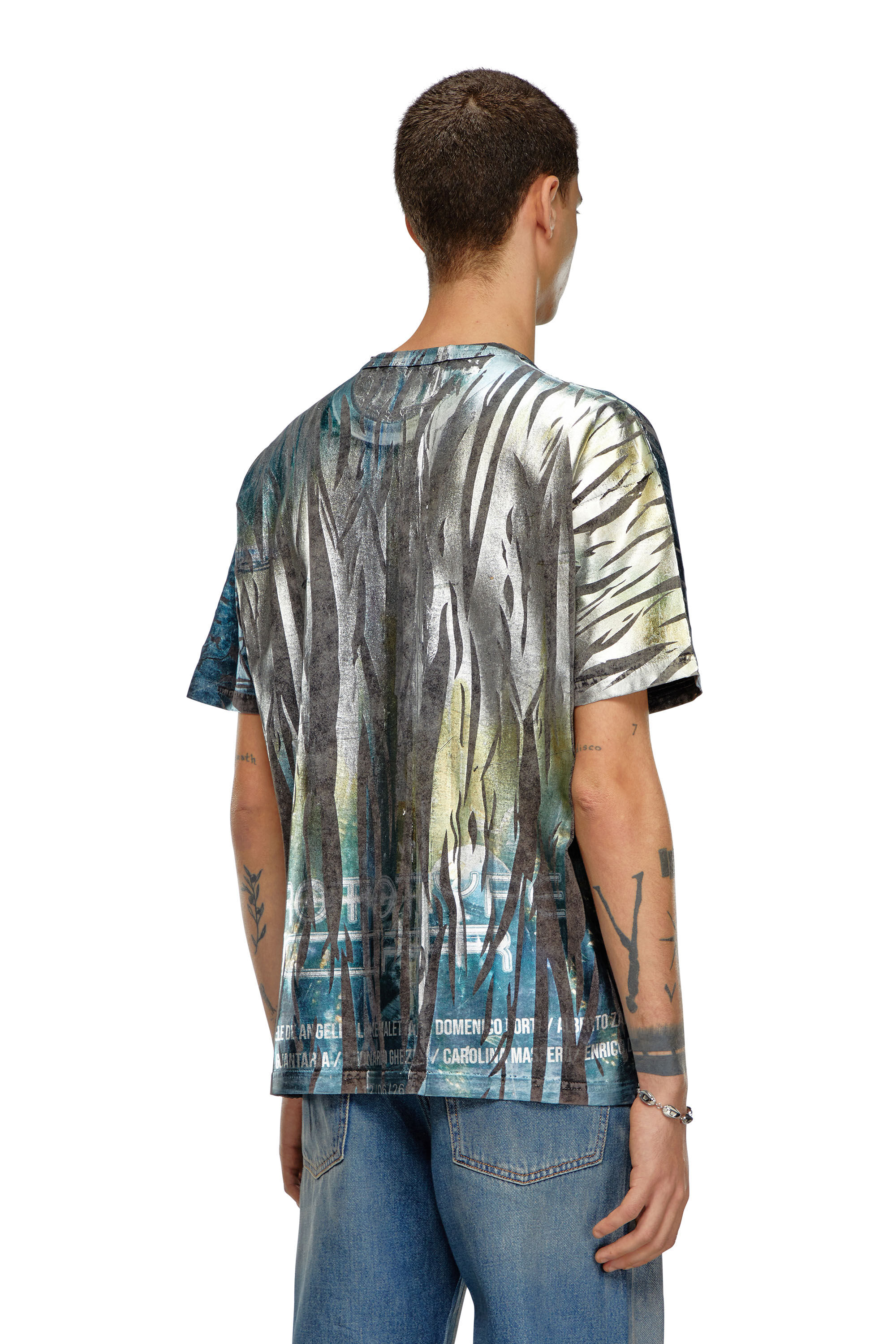 Diesel - T-BORD-Q1, Homme T-shirt avec traitement froissé in Polychrome - Image 4