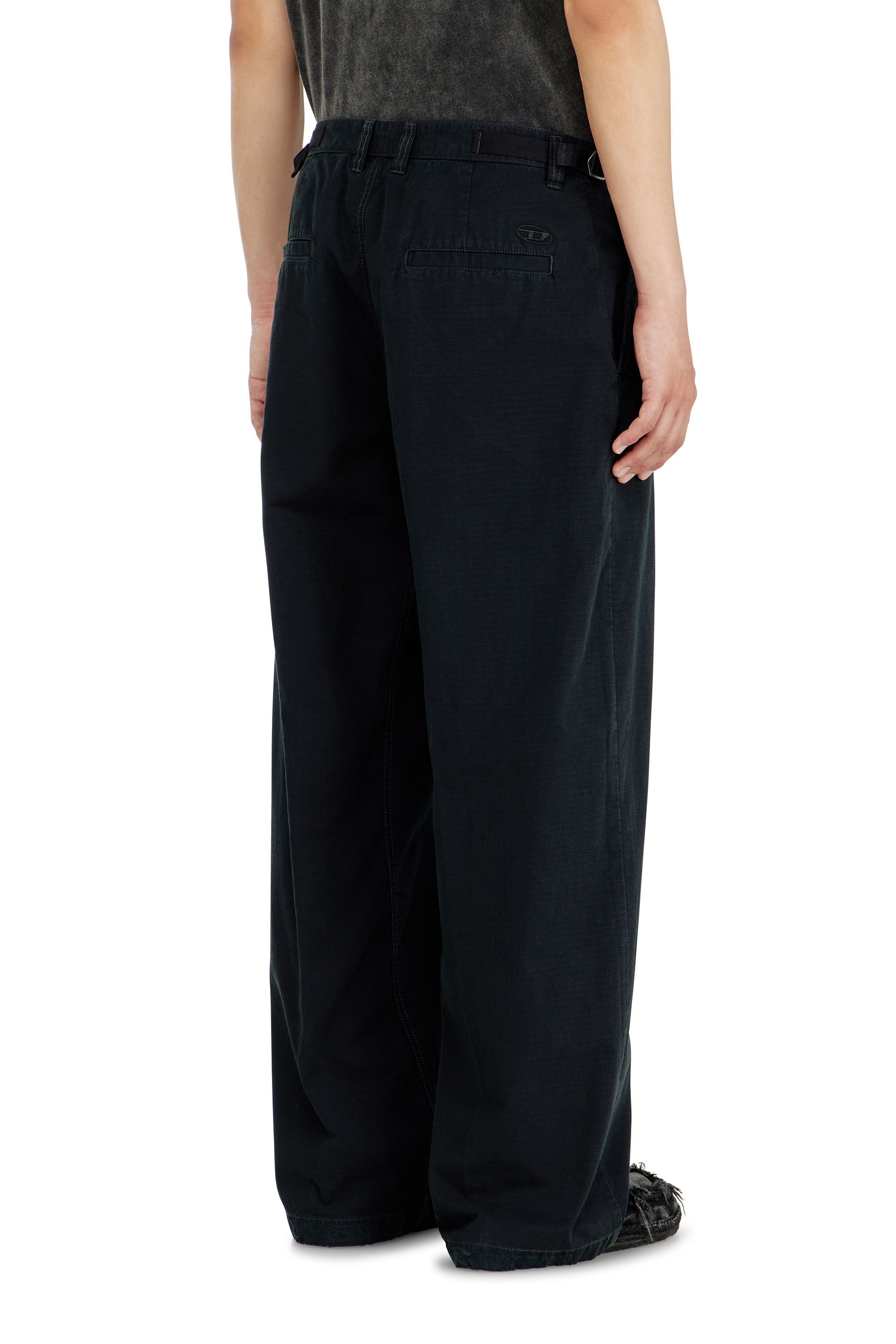 Diesel - P-BALL, Pantalon en ripstop de coton avec boucles lat&eacute;rales Homme in ToBeDefined - 4