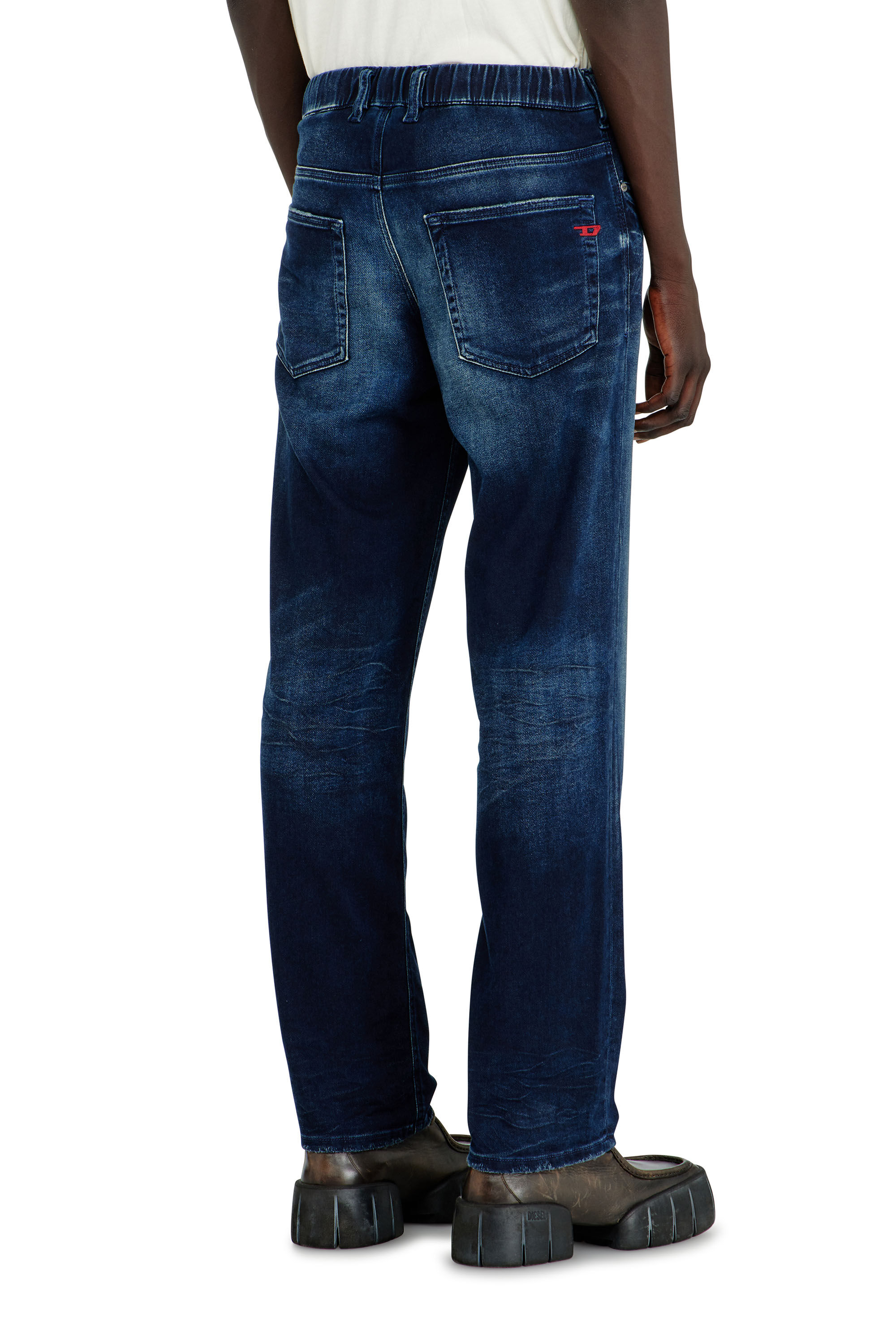 Diesel - Regular 2090 D-Veekley Joggjeans&reg; 09P93 Homme, Bleu Fonc&eacute; - Image 3