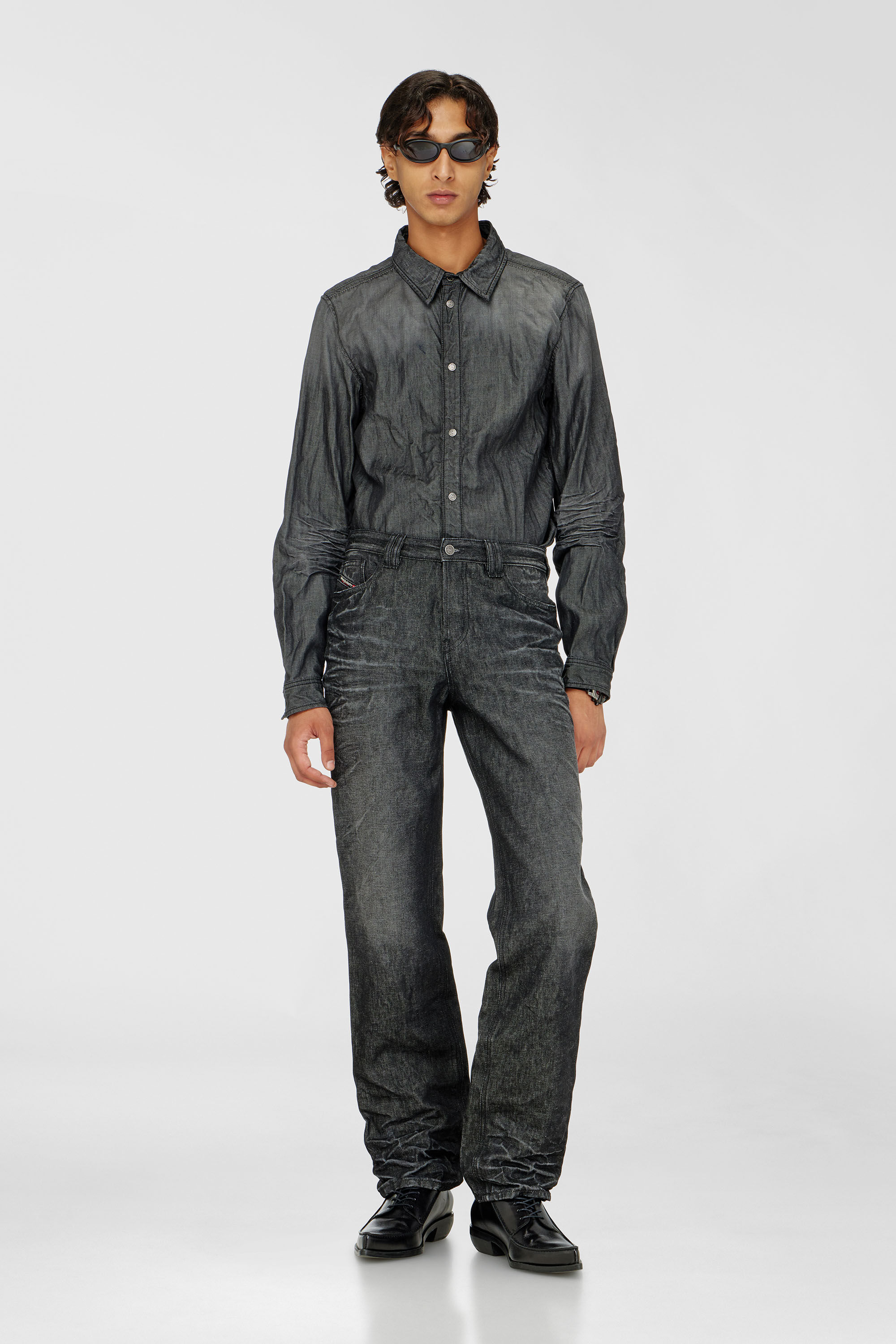 Diesel - D-SYNAR-FSJ2, Chemise en denim froiss&eacute; Homme in Gris - 1