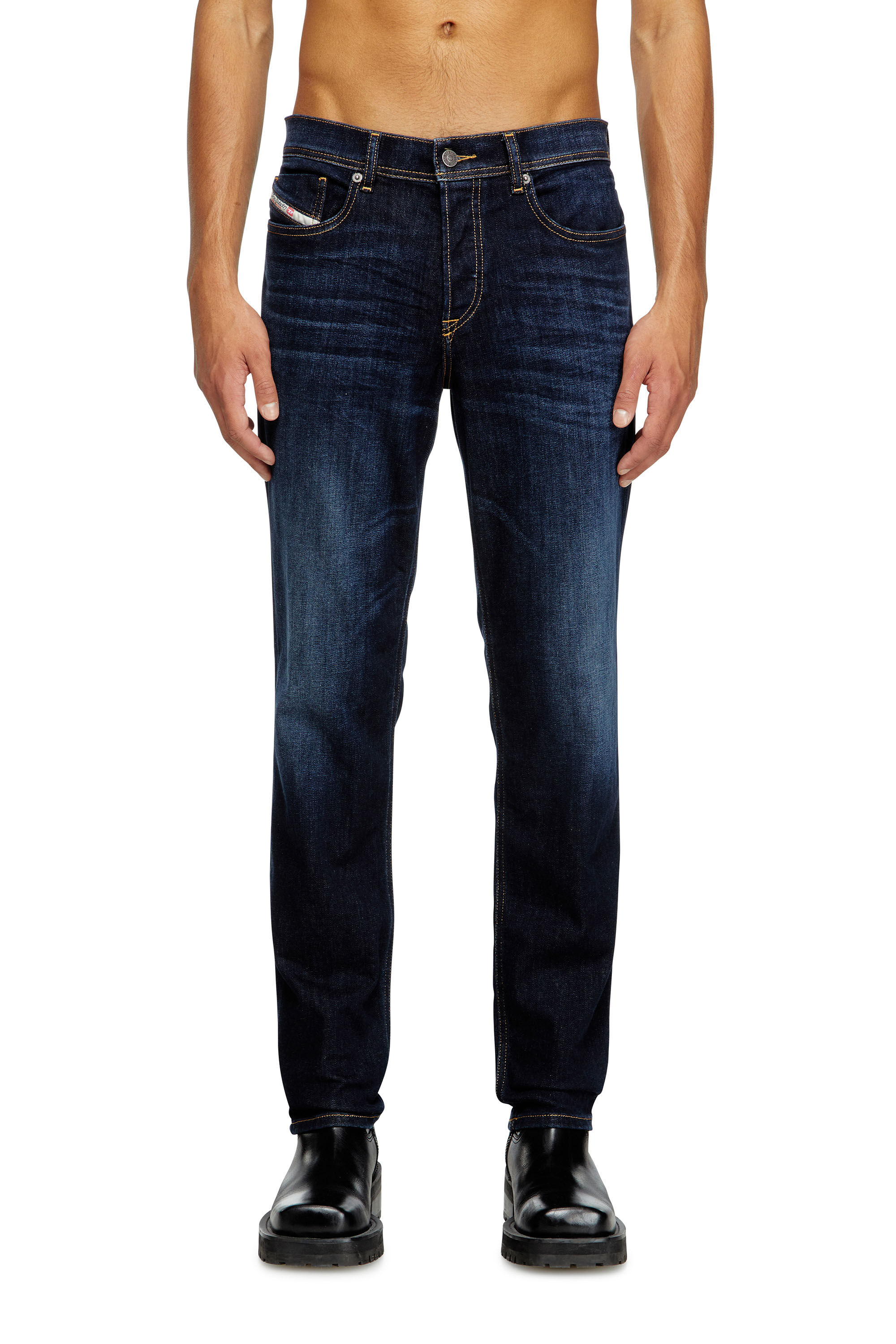 Diesel - Regular Jeans 2023 D-Finitive 009ZS Homme, Bleu Foncé - Image 3