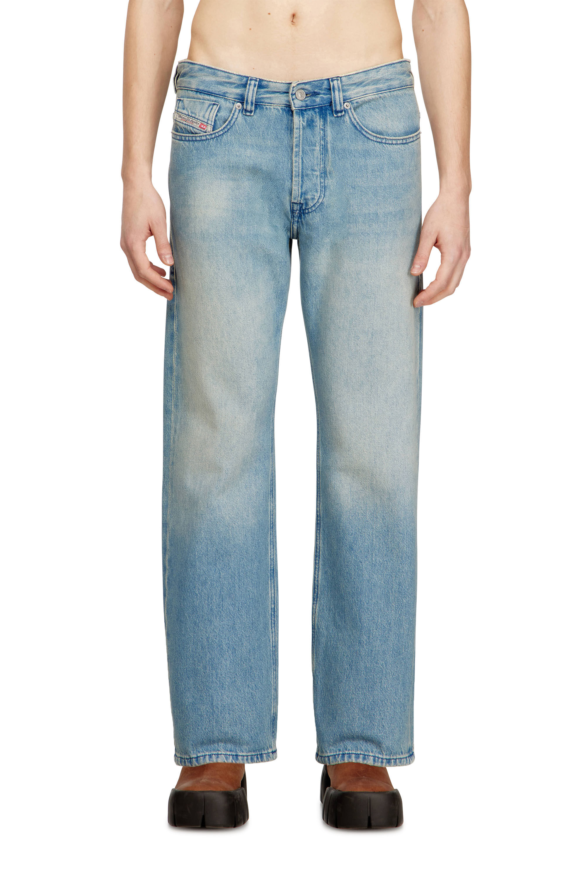 Diesel - Relaxed Jeans 1980 D-Eeper 0BEBF Homme, Bleu Clair - Image 3