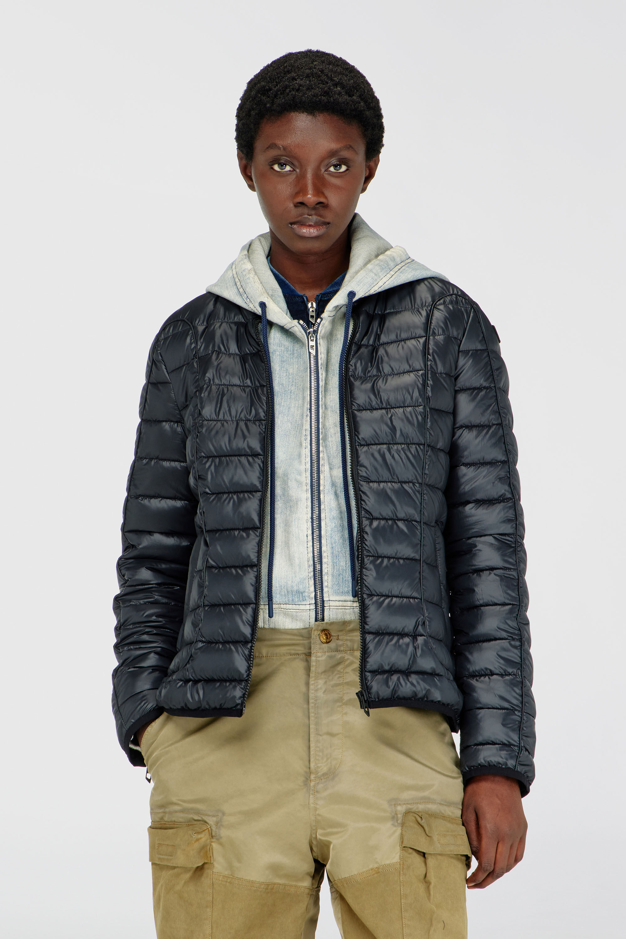 Diesel - W-PILOT-FEM, Doudoune avec d&eacute;tails de motard Femme in Noir - 3