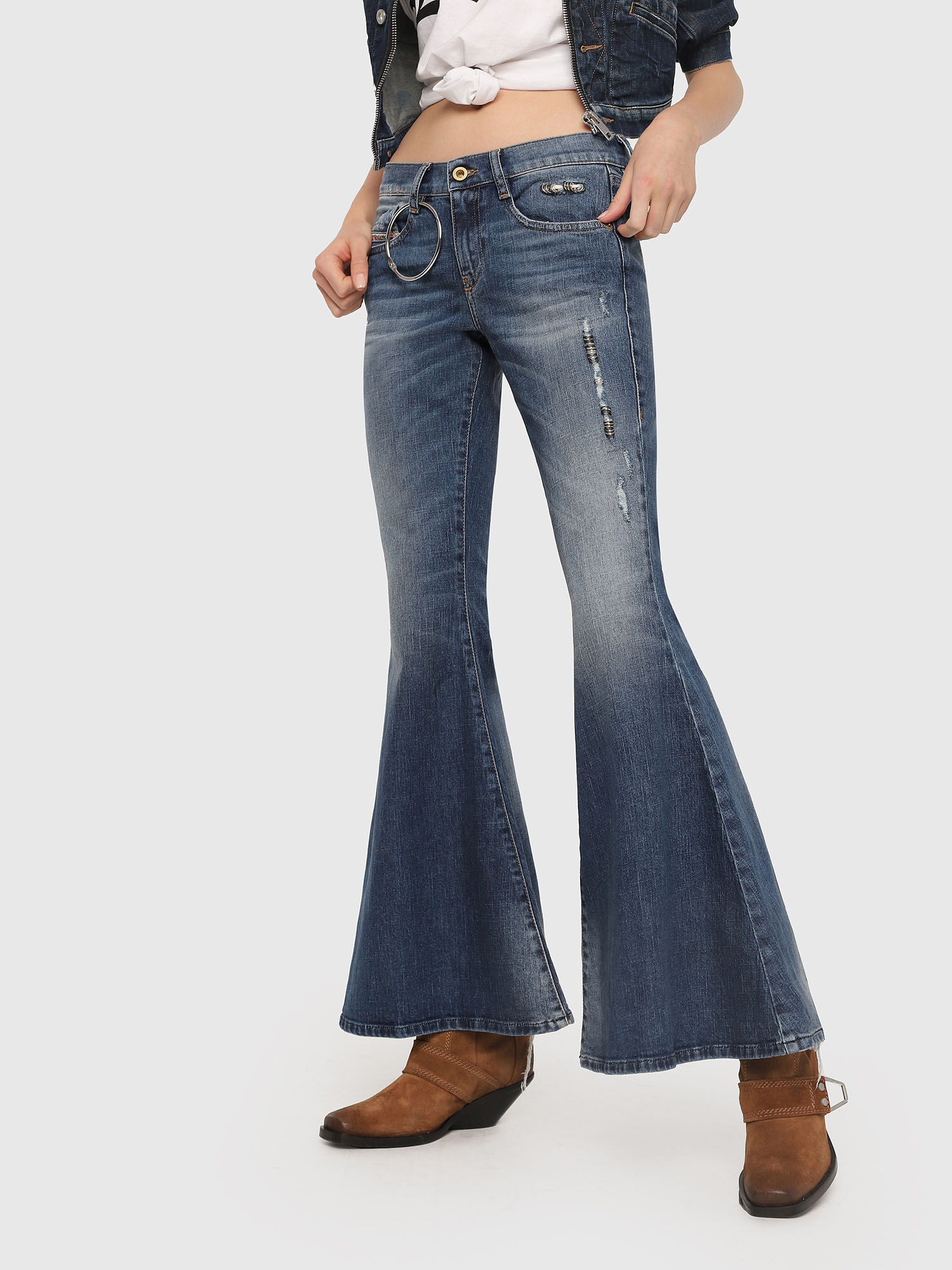 D-FERENZ 081AN Femme: Bootcut and Flare Jeans | Diesel