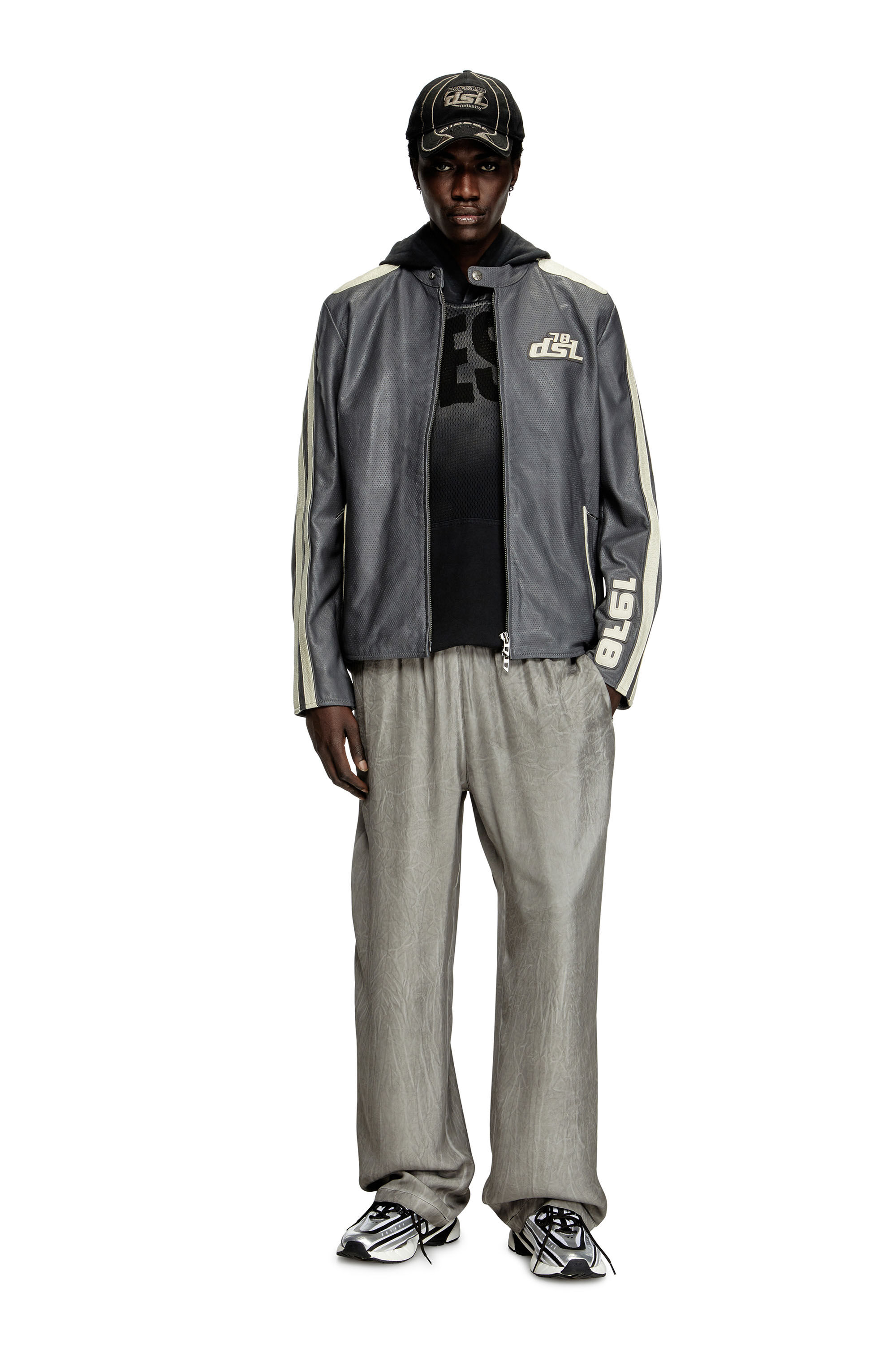 Diesel - P-LEON, Pantalon de survêtement fluide froissé Mixte in Gris - 1