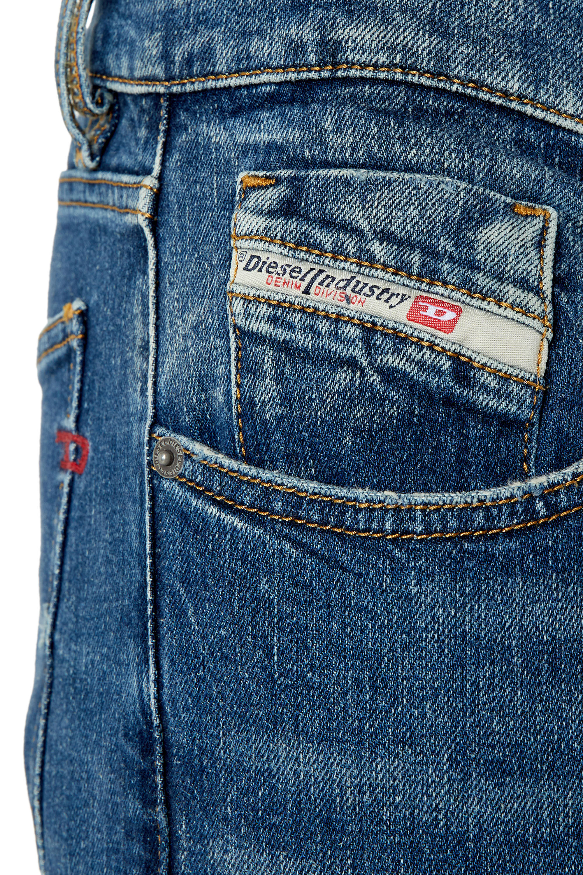 Diesel - 2019 D-Strukt 007L1 Slim Jeans, Bleu moyen - Image 5