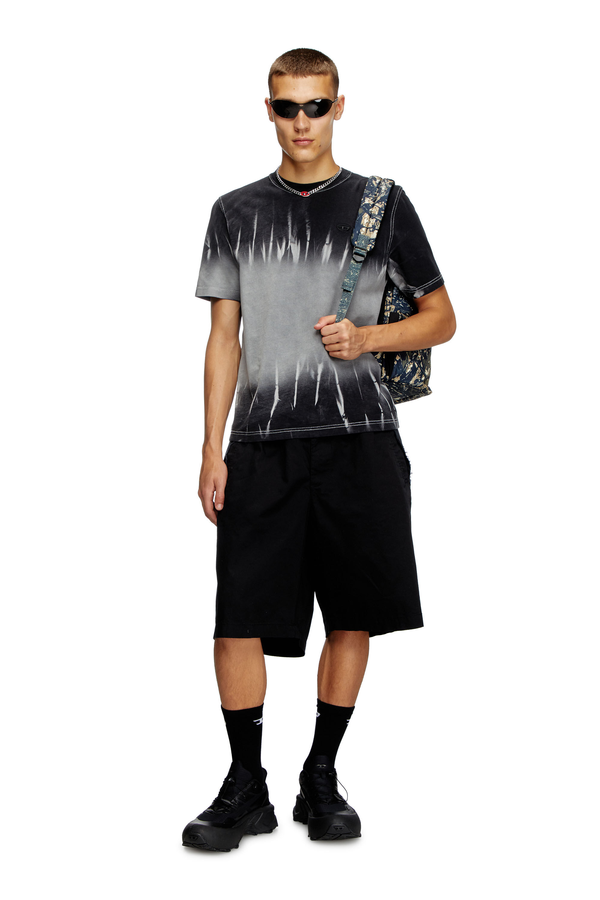 Diesel - T-ADJUST-R21, T-shirt tie-dye avec broderie à logo Homme in Noir - 1