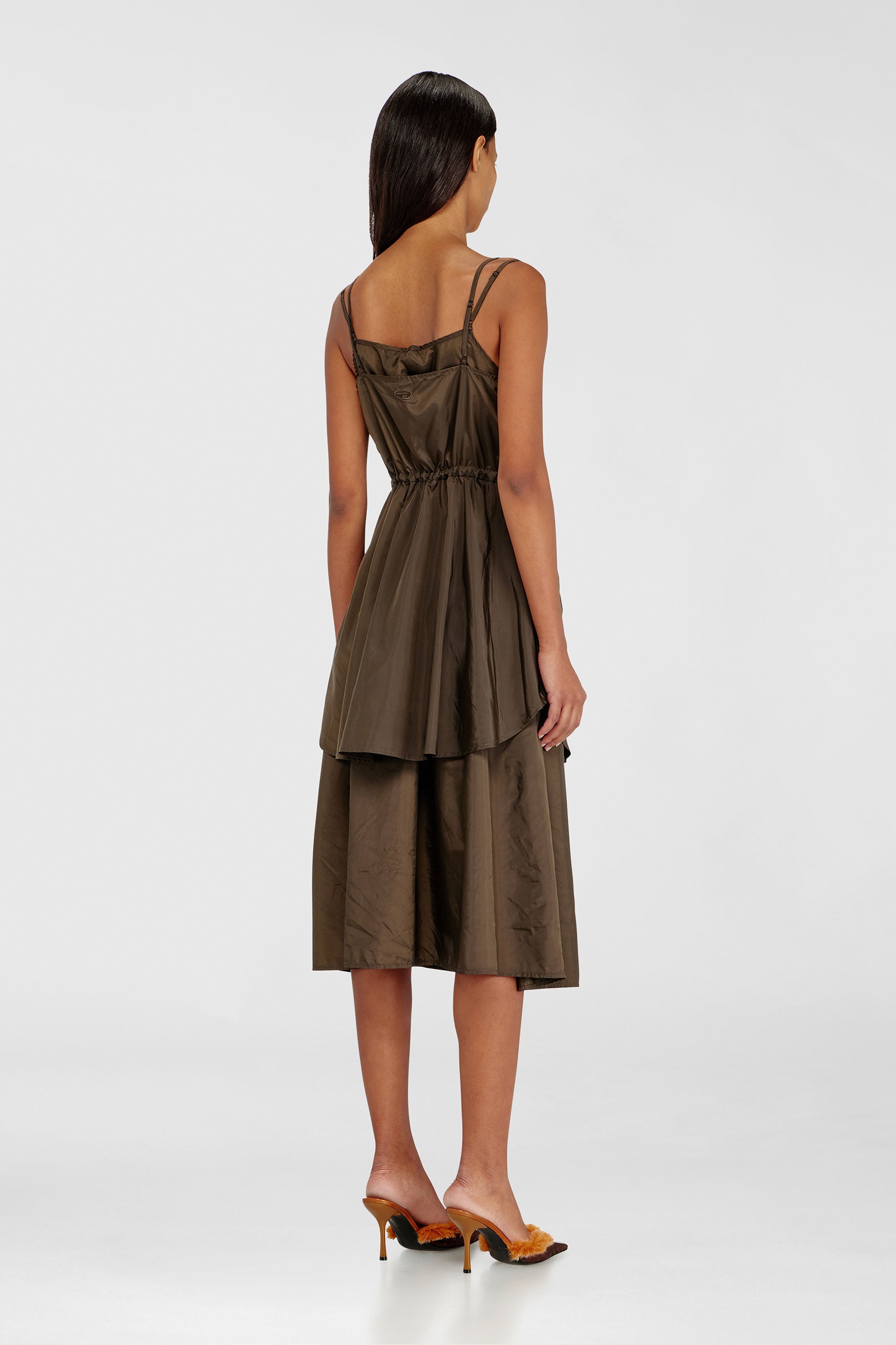 Diesel - D-OROTEA-T1, Robe en nylon l&eacute;ger &agrave; effet superpos&eacute; Femme in Marron - 4