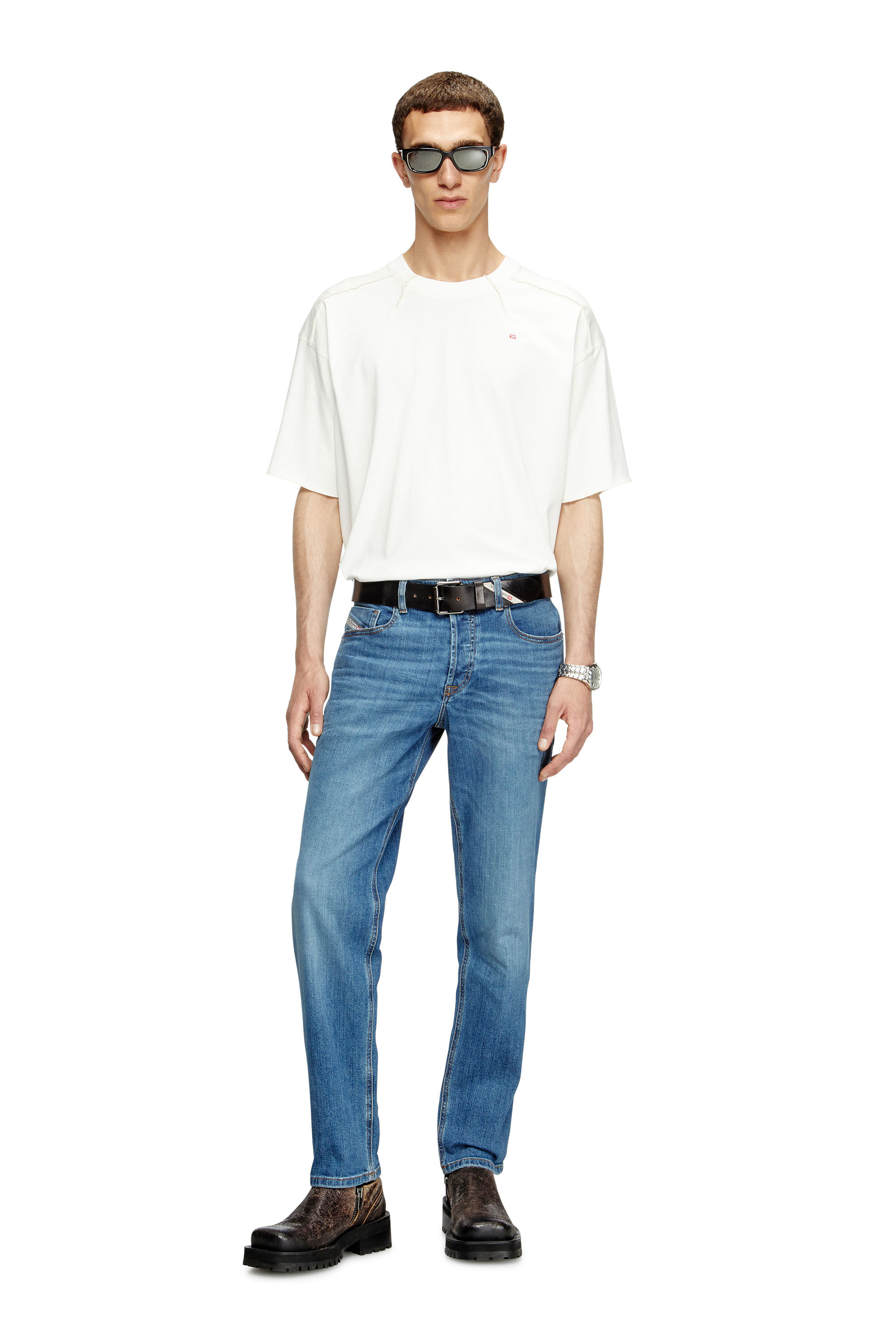 Diesel - Regular Jeans 2023 D-Finitive 0KIAL Homme, Bleu Clair - Image 1
