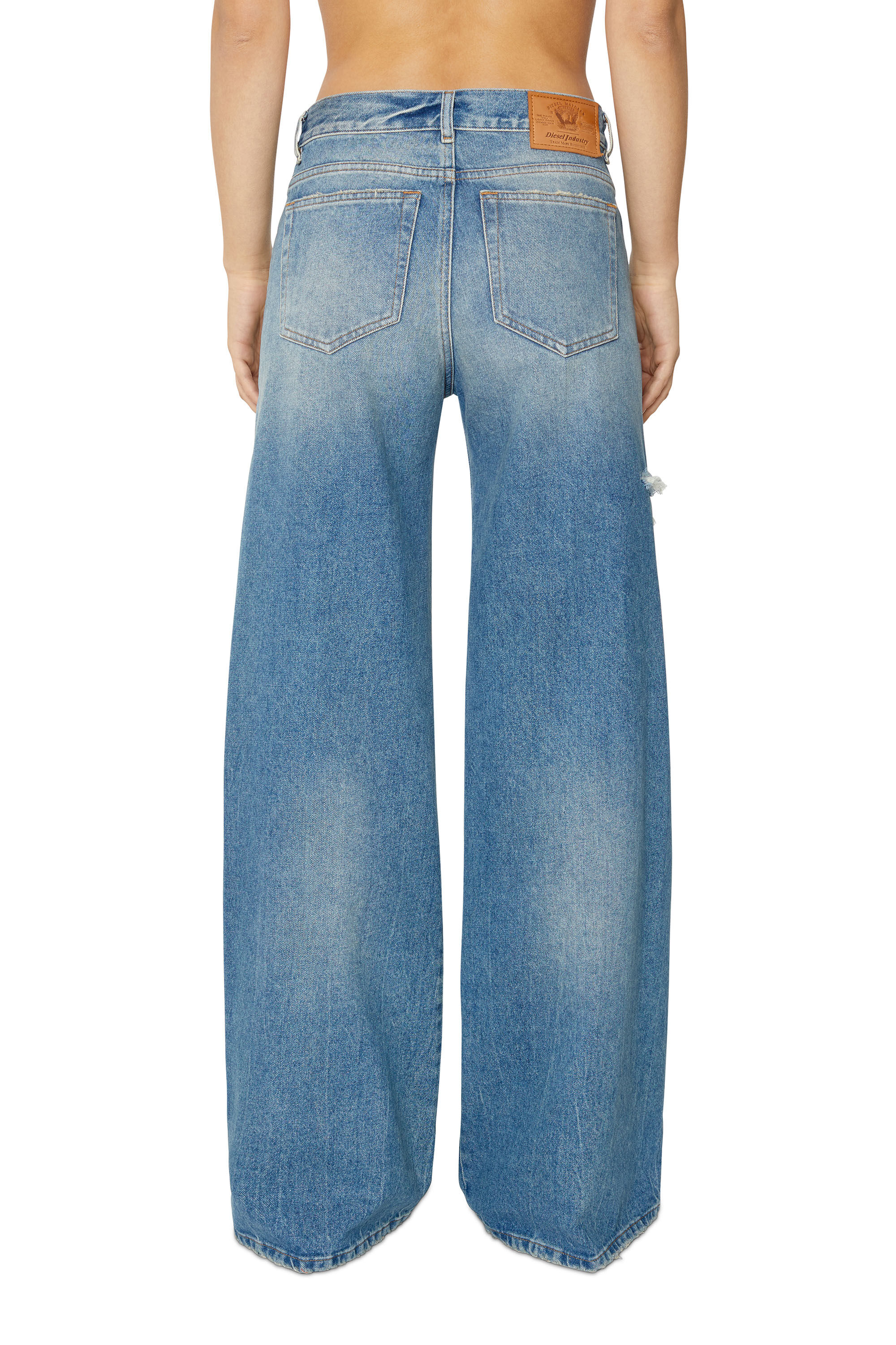 Diesel - 1978 D-Akemi 09D97 Bootcut and Flare Jeans, Bleu Clair - Image 4