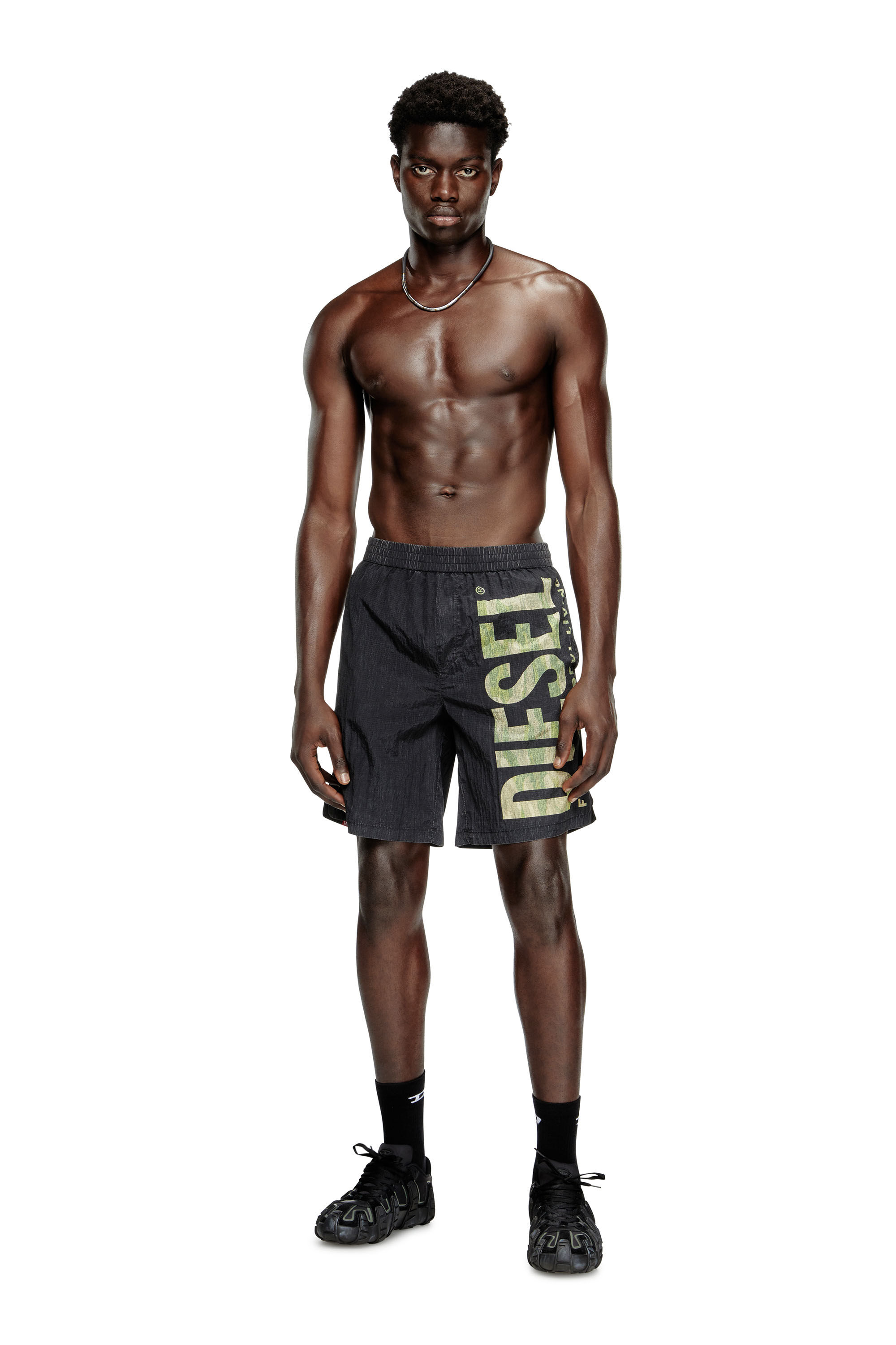 Diesel - POWEL-47.5-UTLT, Short de surf en tissu indéchirable au motif camouflage Homme in Polychrome - 2