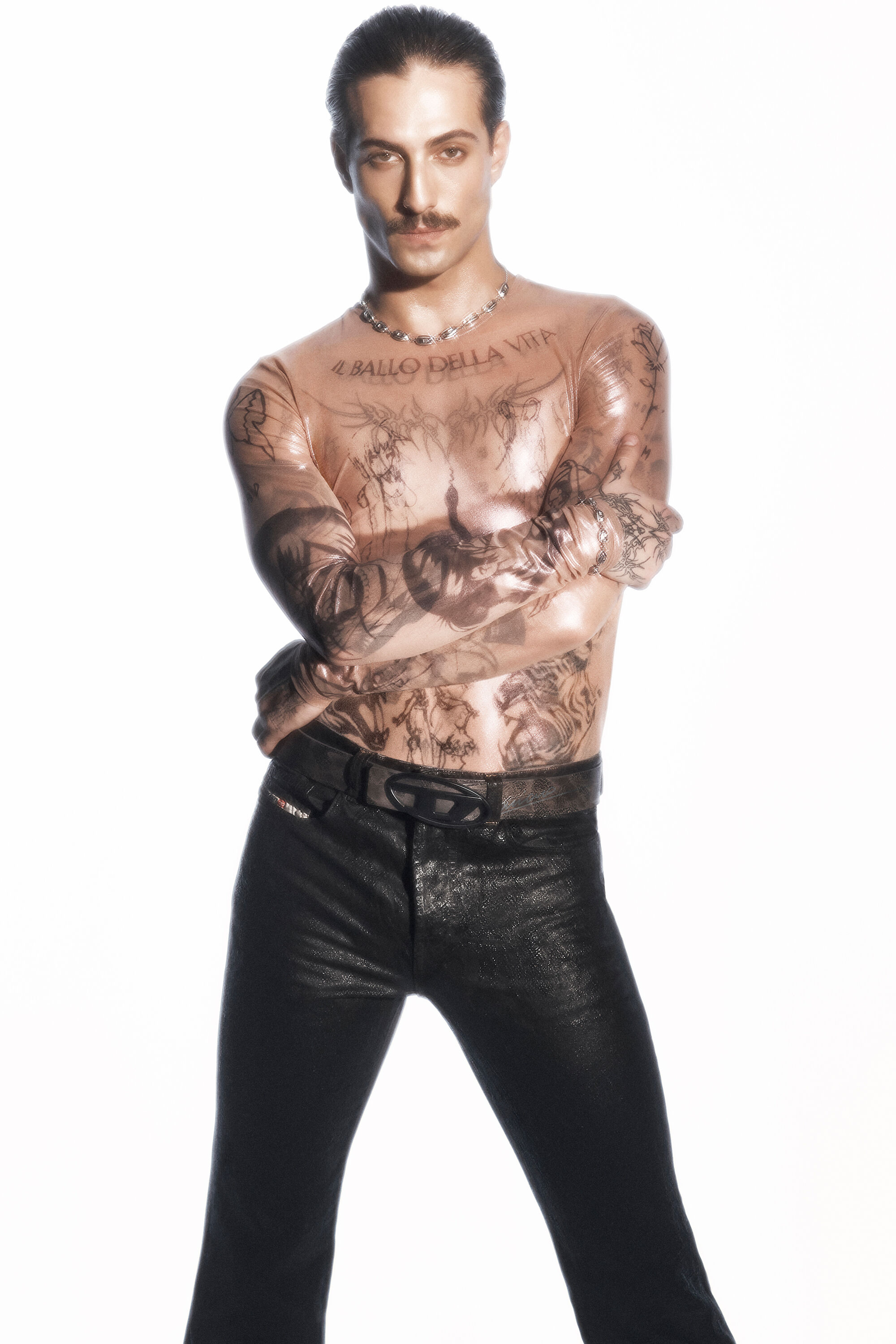 Diesel - T-CLAUDE-DD, Top tatouage en tulle stretch enduit Mixte in Rose - 5