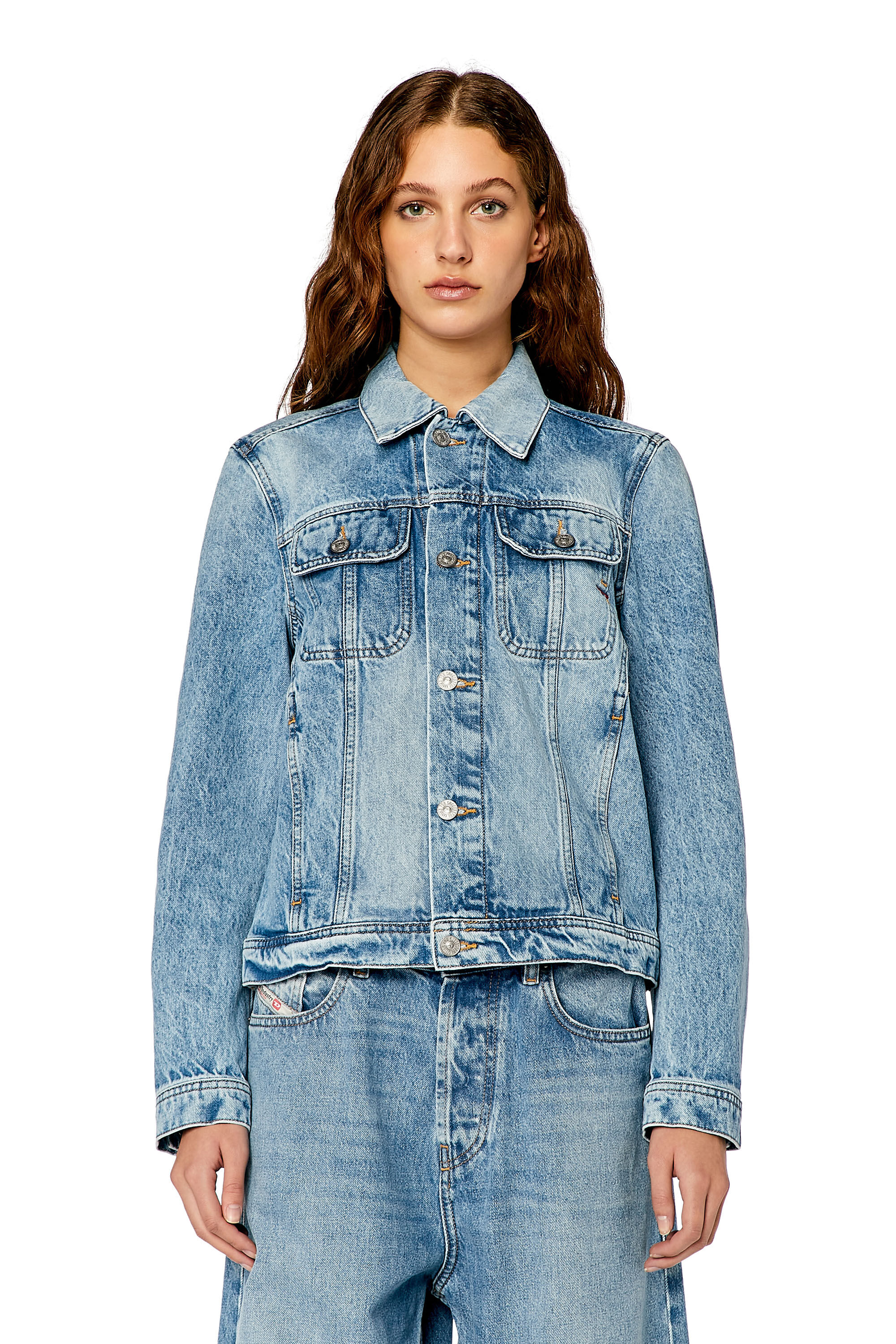 Diesel - DE-BONNY, Veste trucker en denim Femme in Bleu - 4