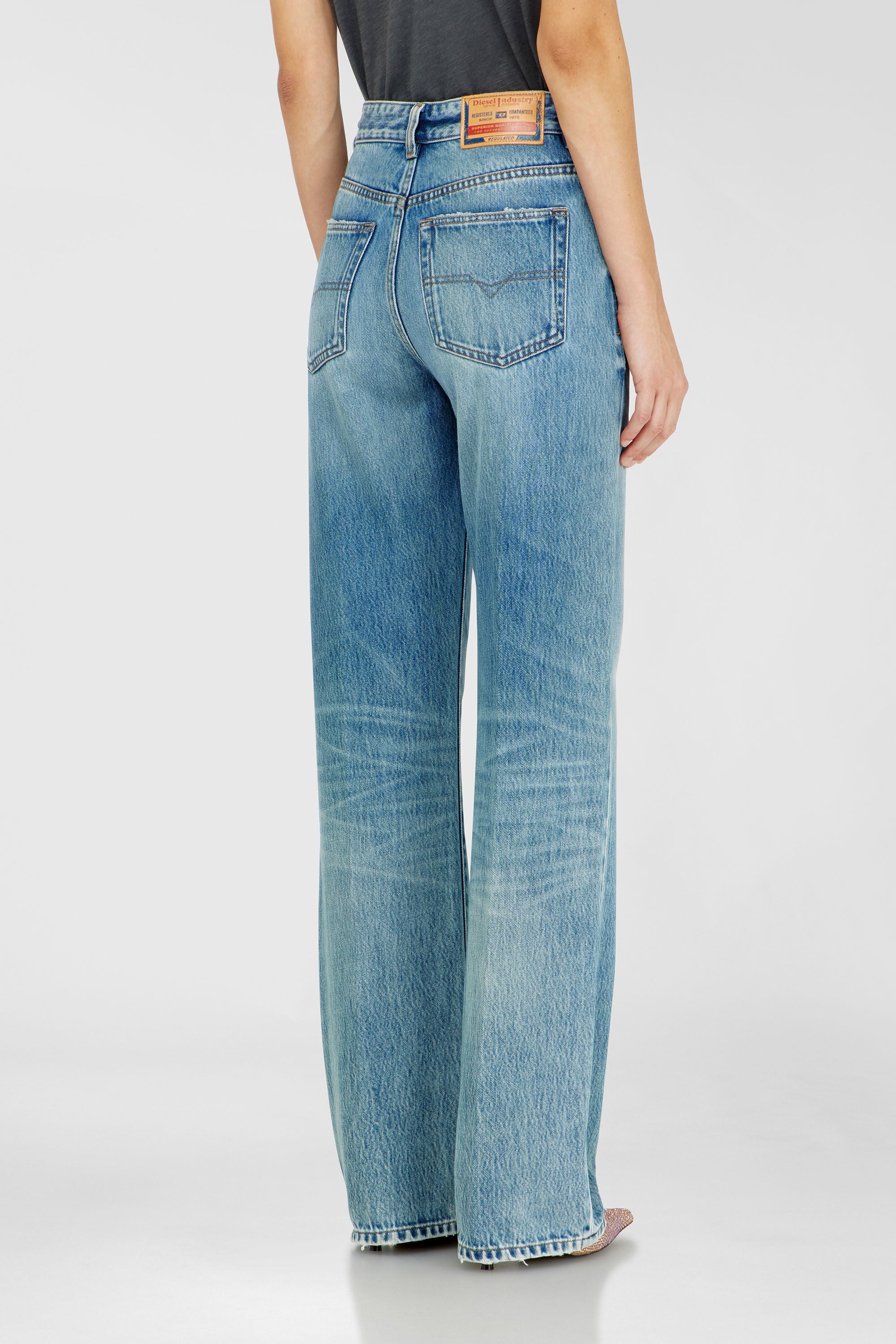 Diesel - Regular Jeans 1971 D-Sent 0DLDF Femme, Bleu Clair - Image 5
