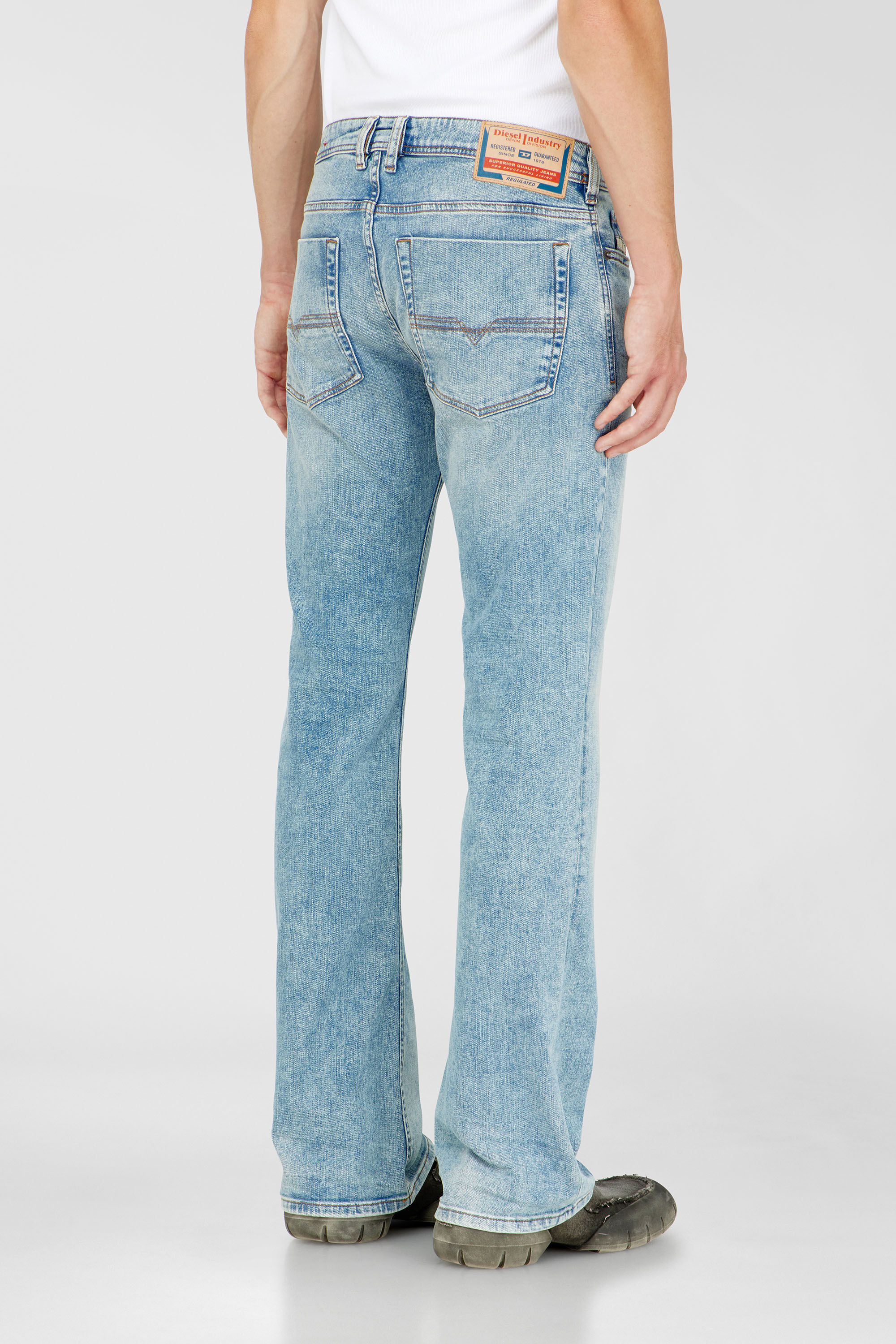 Diesel - Bootcut Jeans 2007 Zatiny 0DBDV Homme, Bleu Clair - Image 5