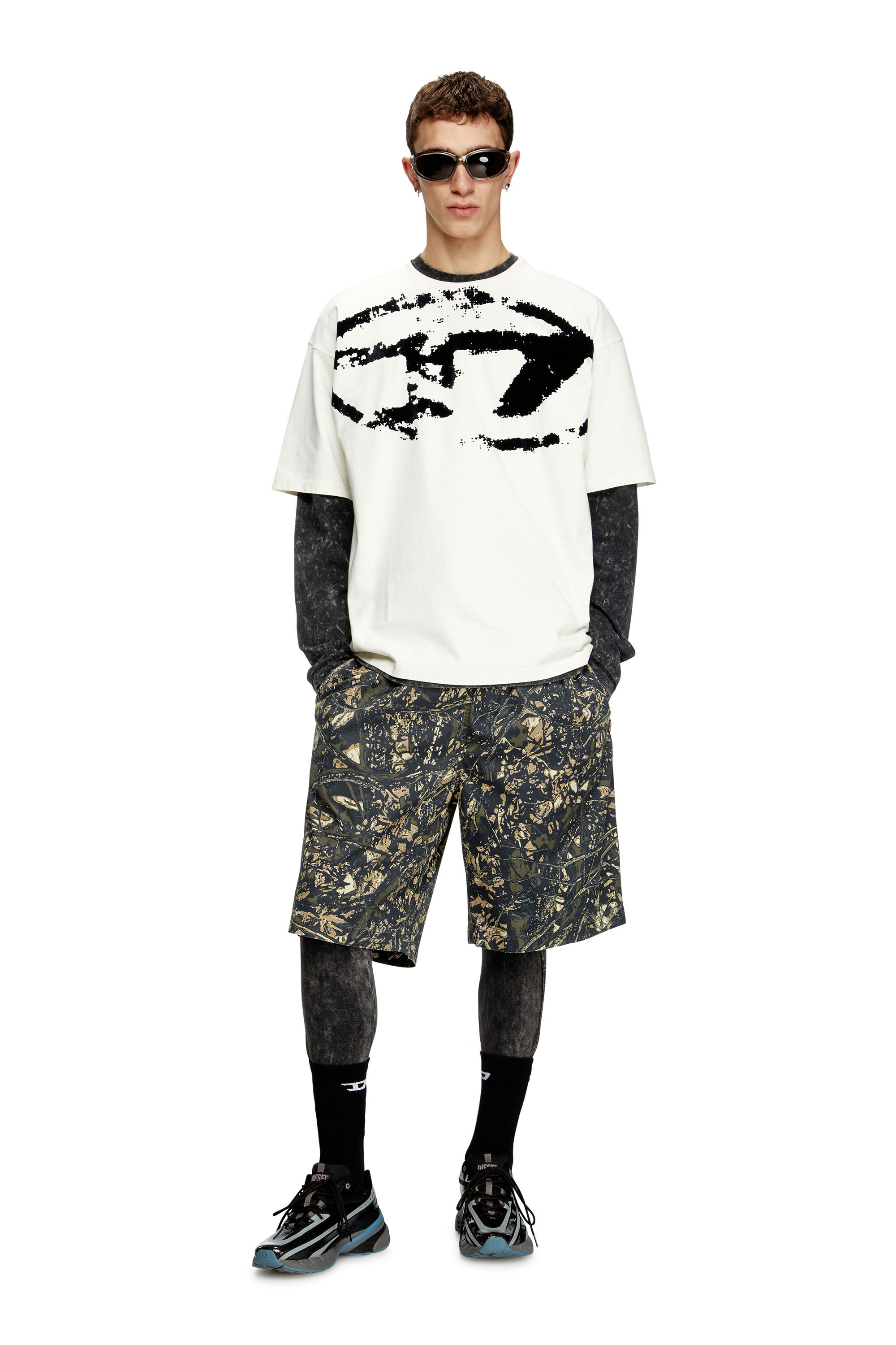 Diesel - T-BOXT-N14, Man's T-shirt with distressed flocked logo in White/Black - 1