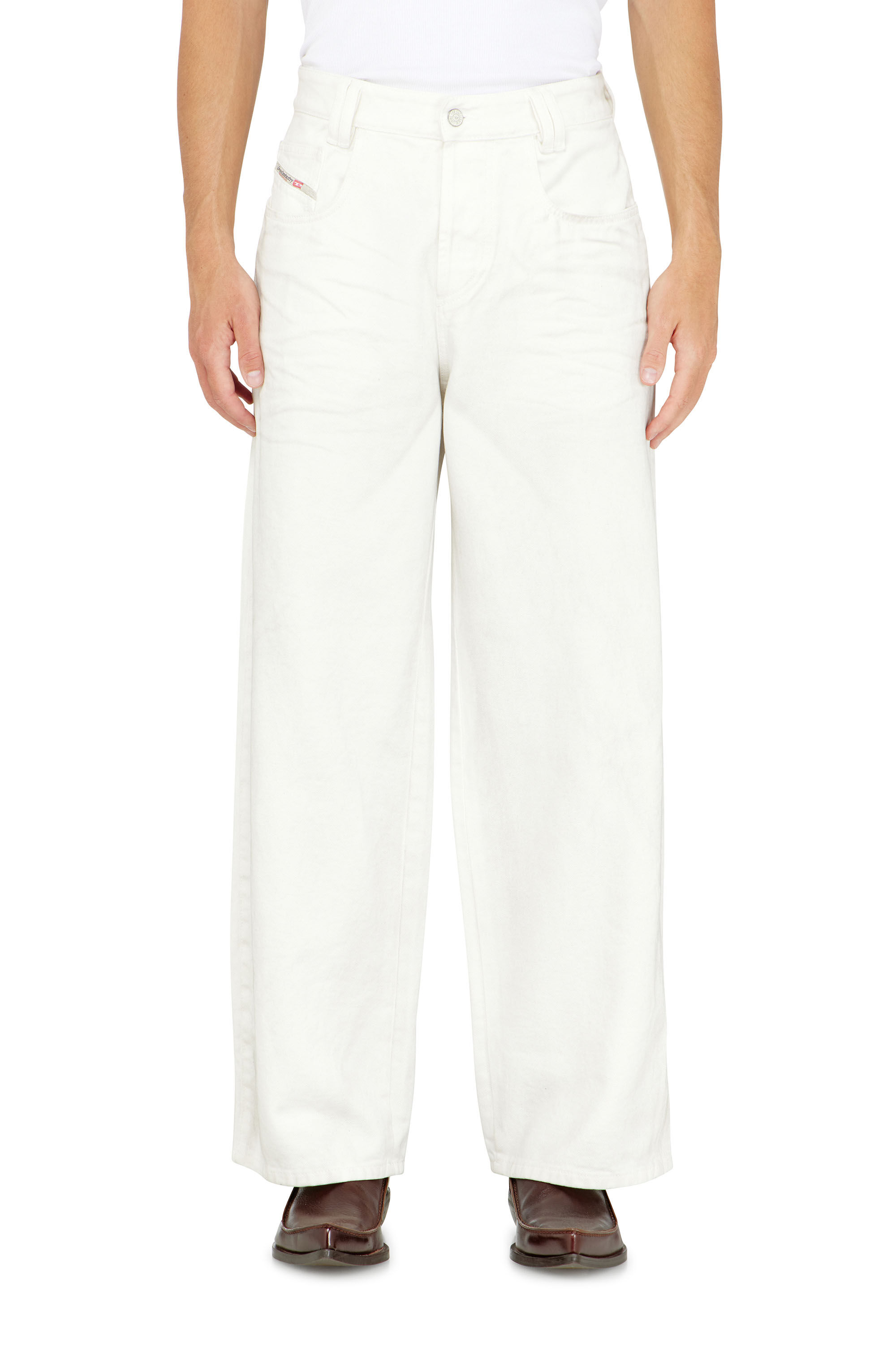 Diesel - Relaxed Jeans 1982 D-Hakou 007GG Mixte, Blanc - Image 4