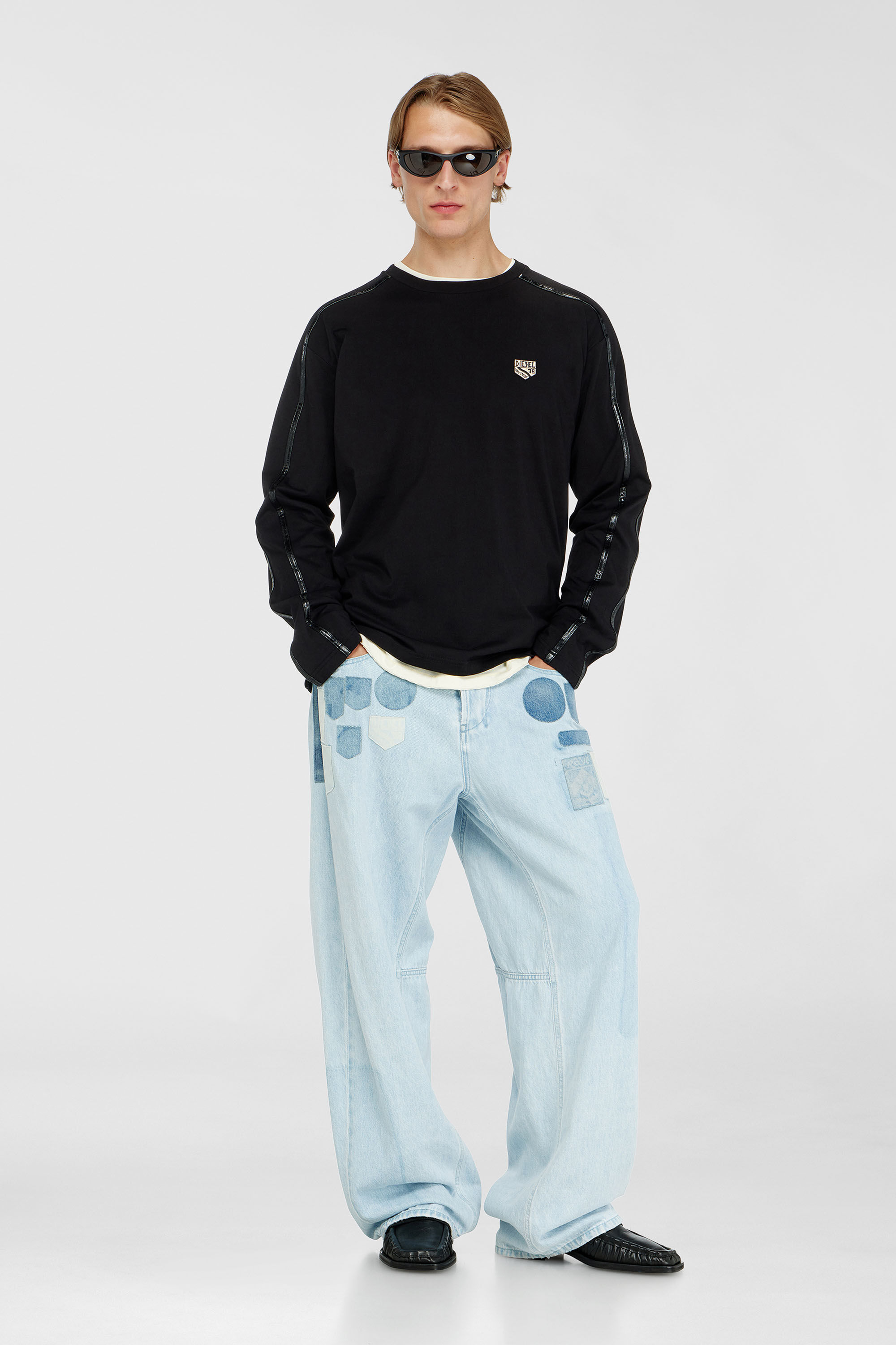 Diesel - T-NORM-LS-FL, T-shirt &agrave; manches longues avec finitions ton sur ton Homme in Noir - 1