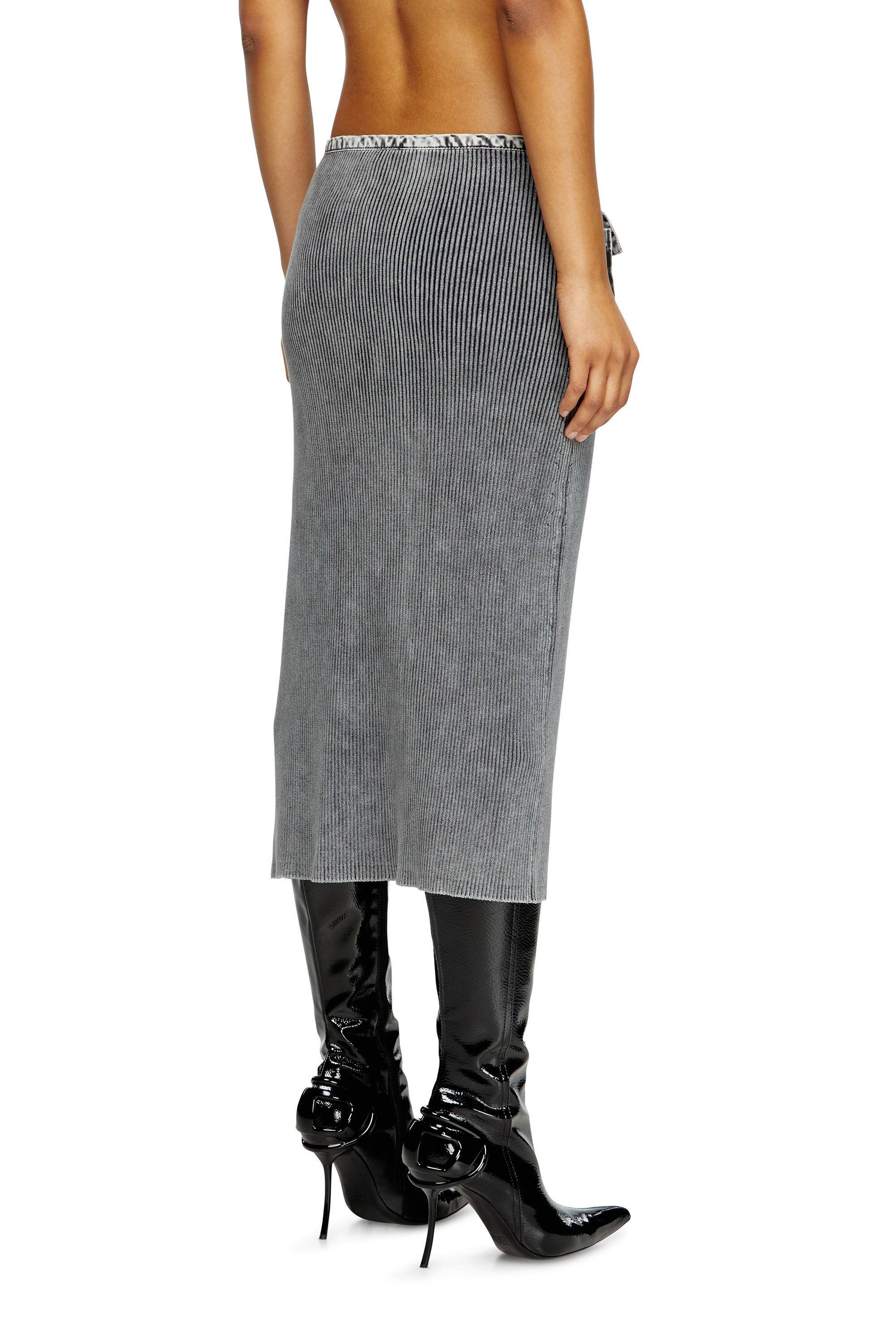 Diesel - M-MERYN, Jupe midi en maille avec poches cargo en denim Femme in Gris - 4