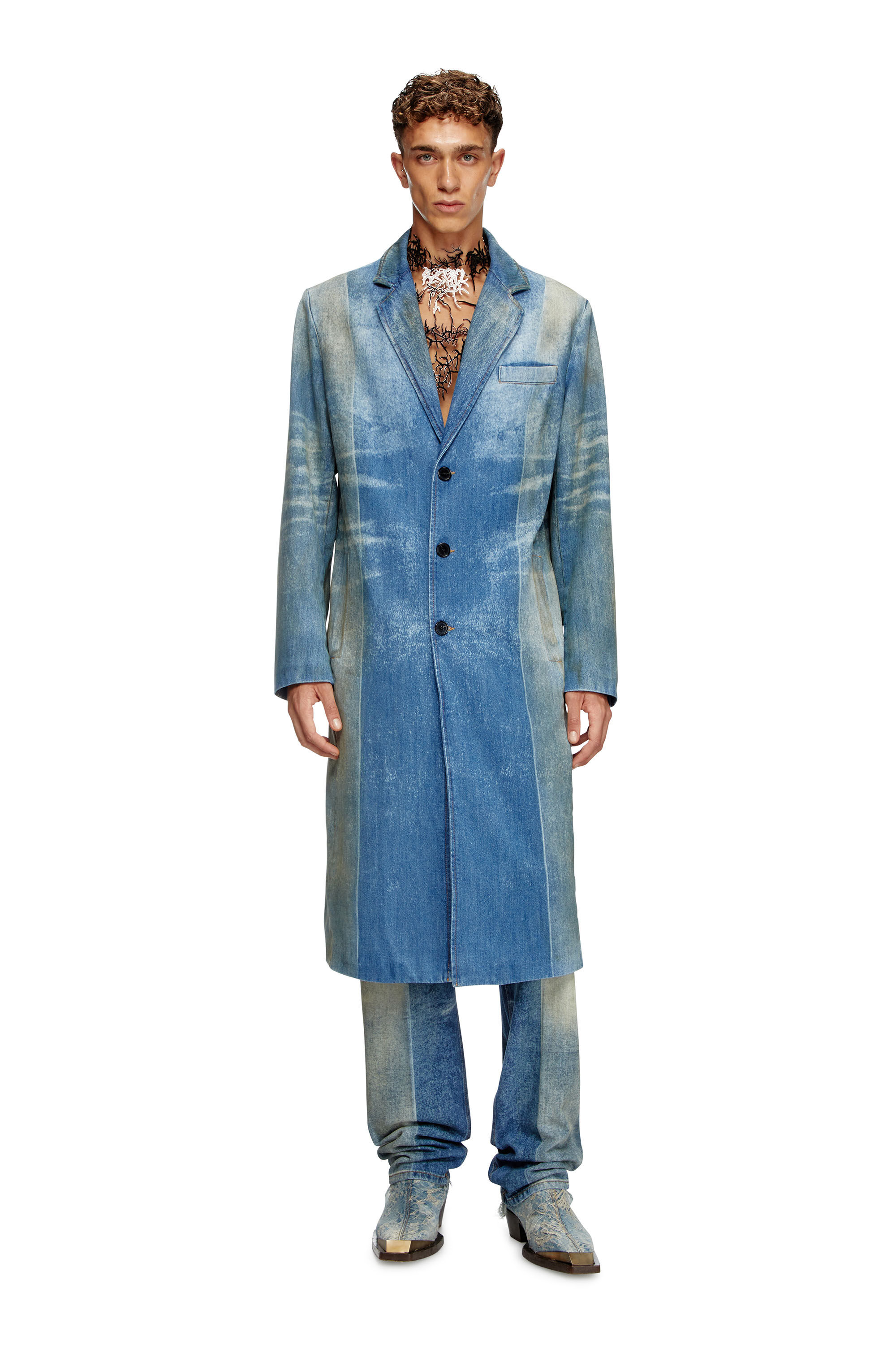 Diesel - D-BALZER-MID-FSF, Manteau en denim avec plis solarisés Homme in Bleu - 3