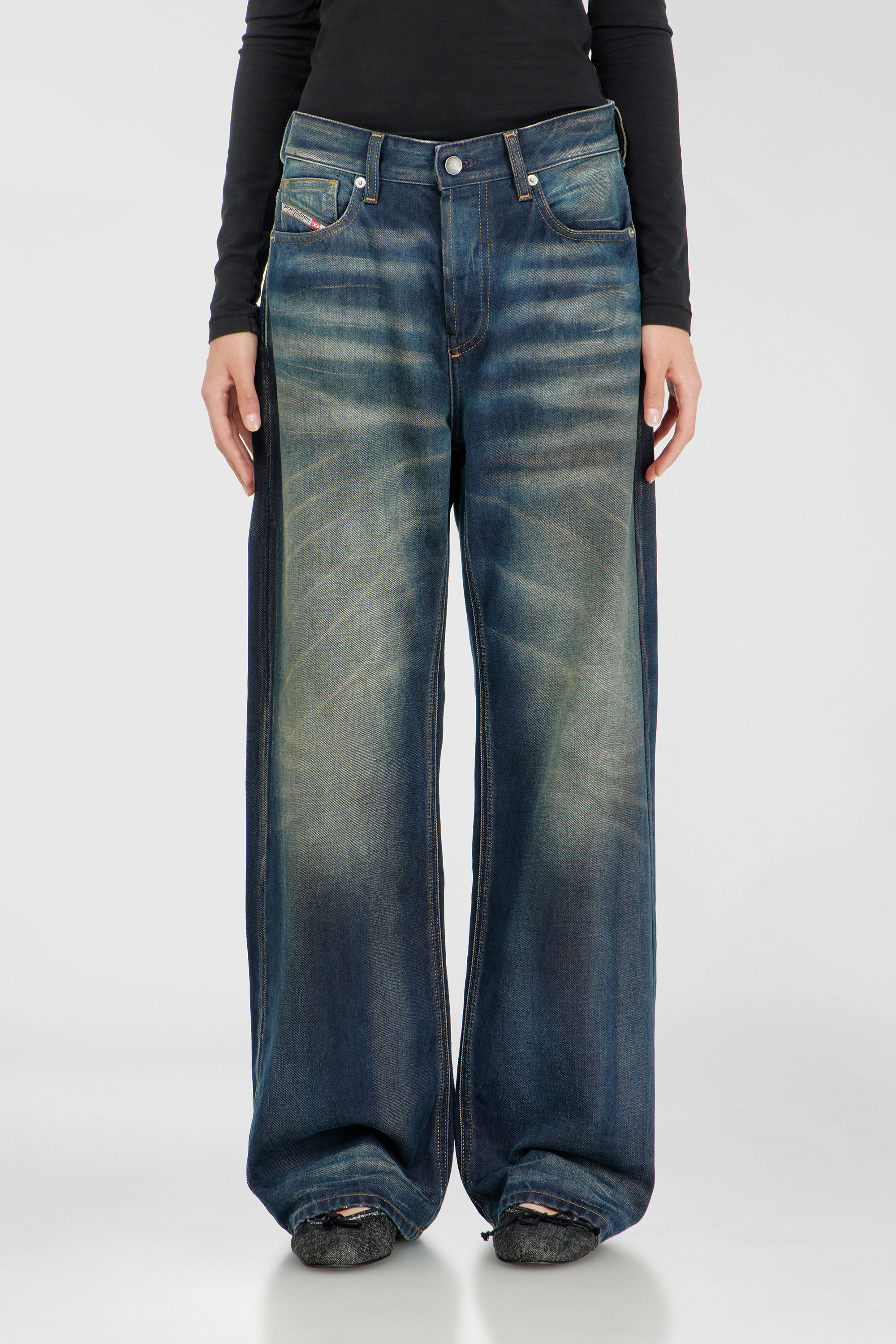 Diesel - Woman's Relaxed Jeans 1990 D-Waigee 09R09, Dark Blue - 4