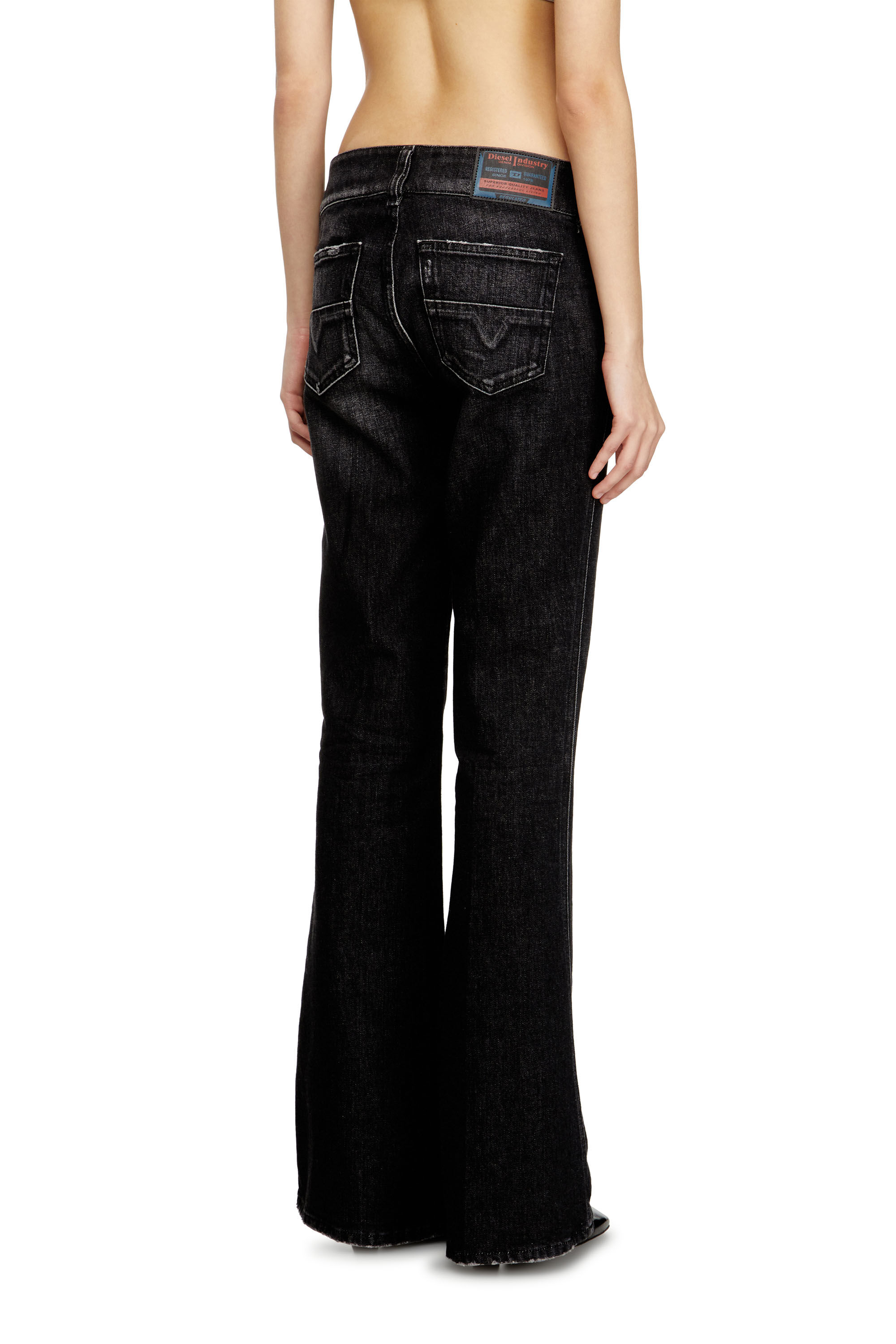 Diesel - Bootcut Jeans D-Hush 09N50 Femme, Noir/Gris foncé - Image 4