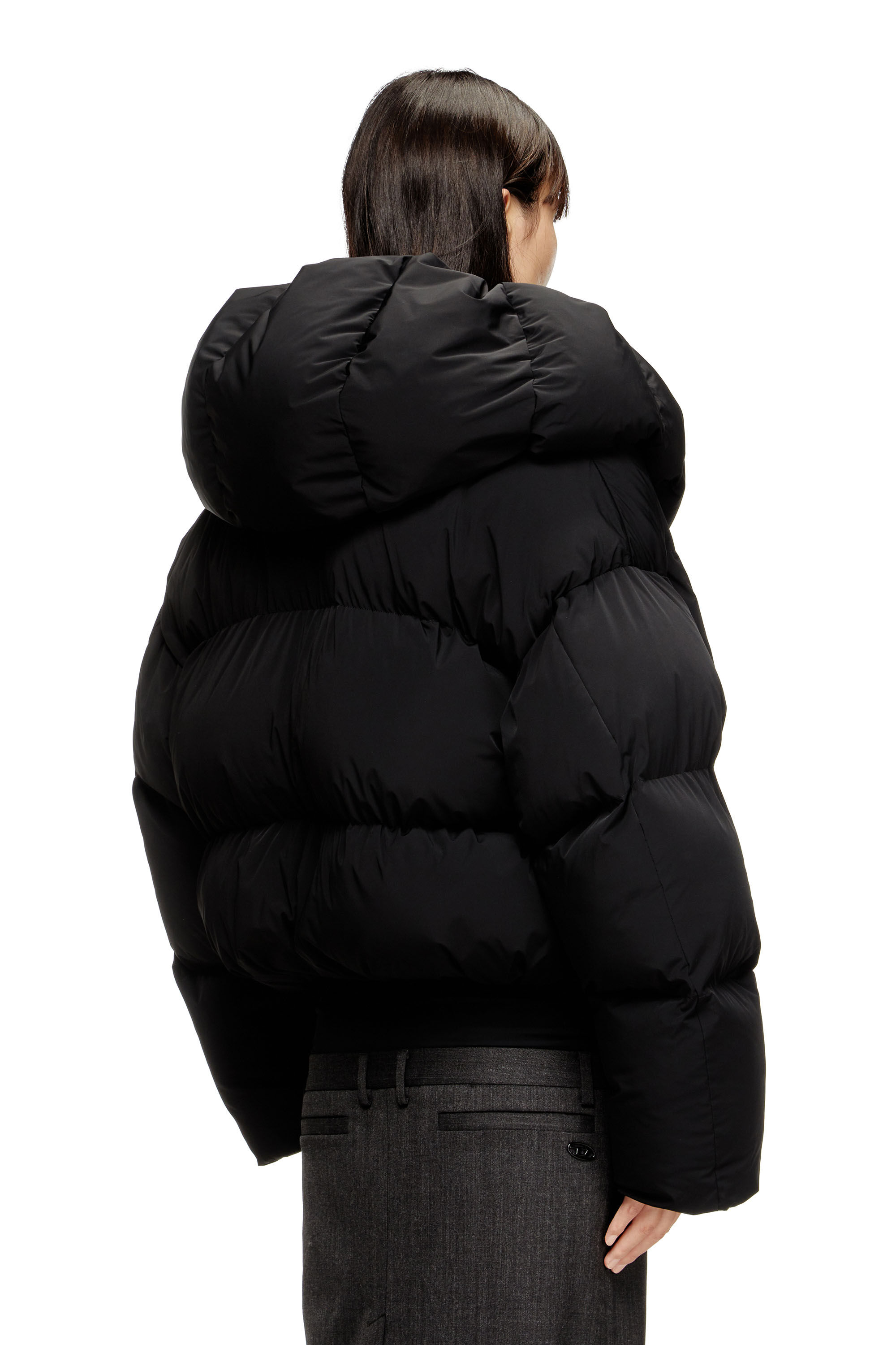 Diesel - W-ILEY-T1, Doudoune enveloppante en nylon bi-stretch Femme in Noir - 4
