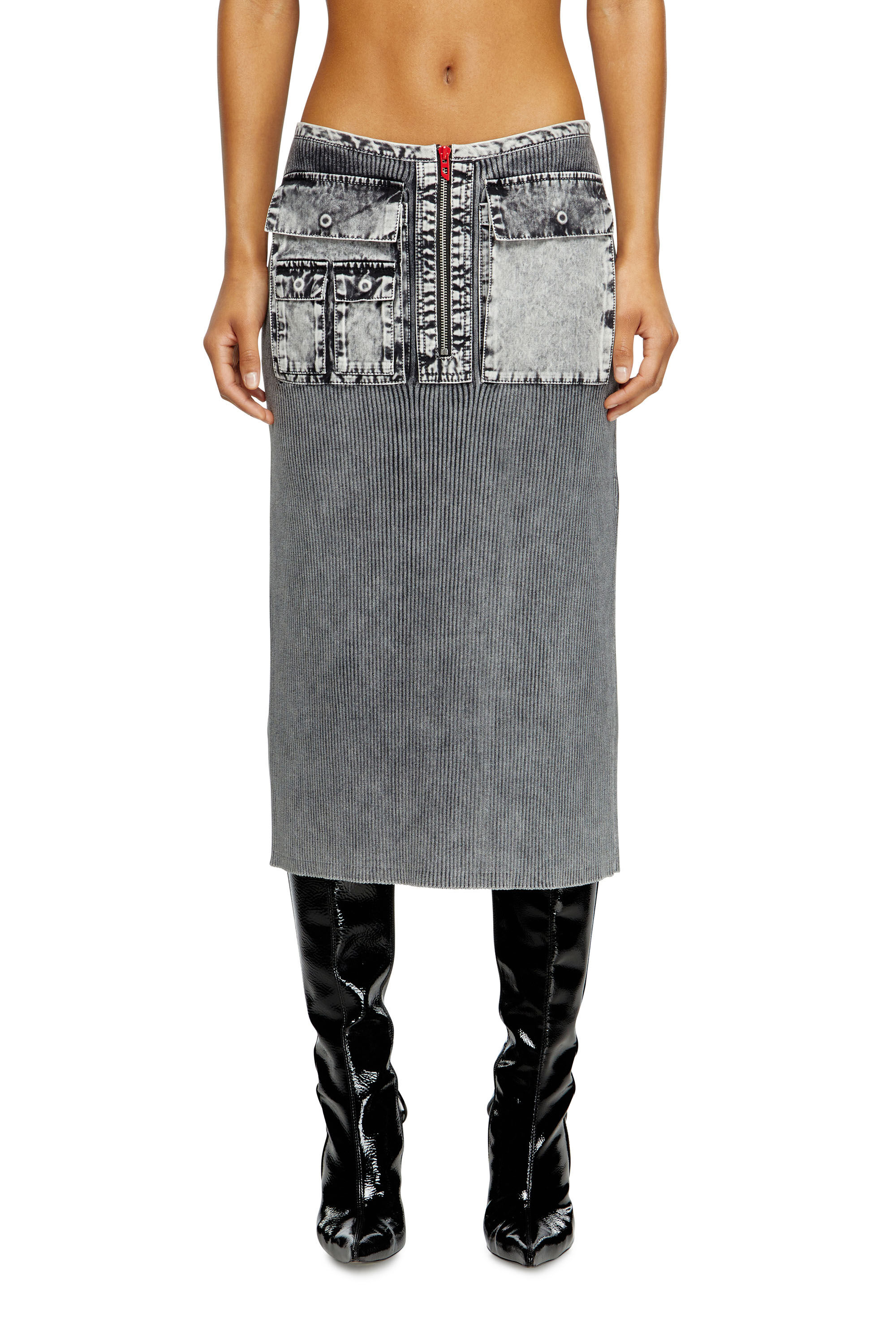 Diesel - M-MERYN, Jupe midi en maille avec poches cargo en denim Femme in Gris - 3