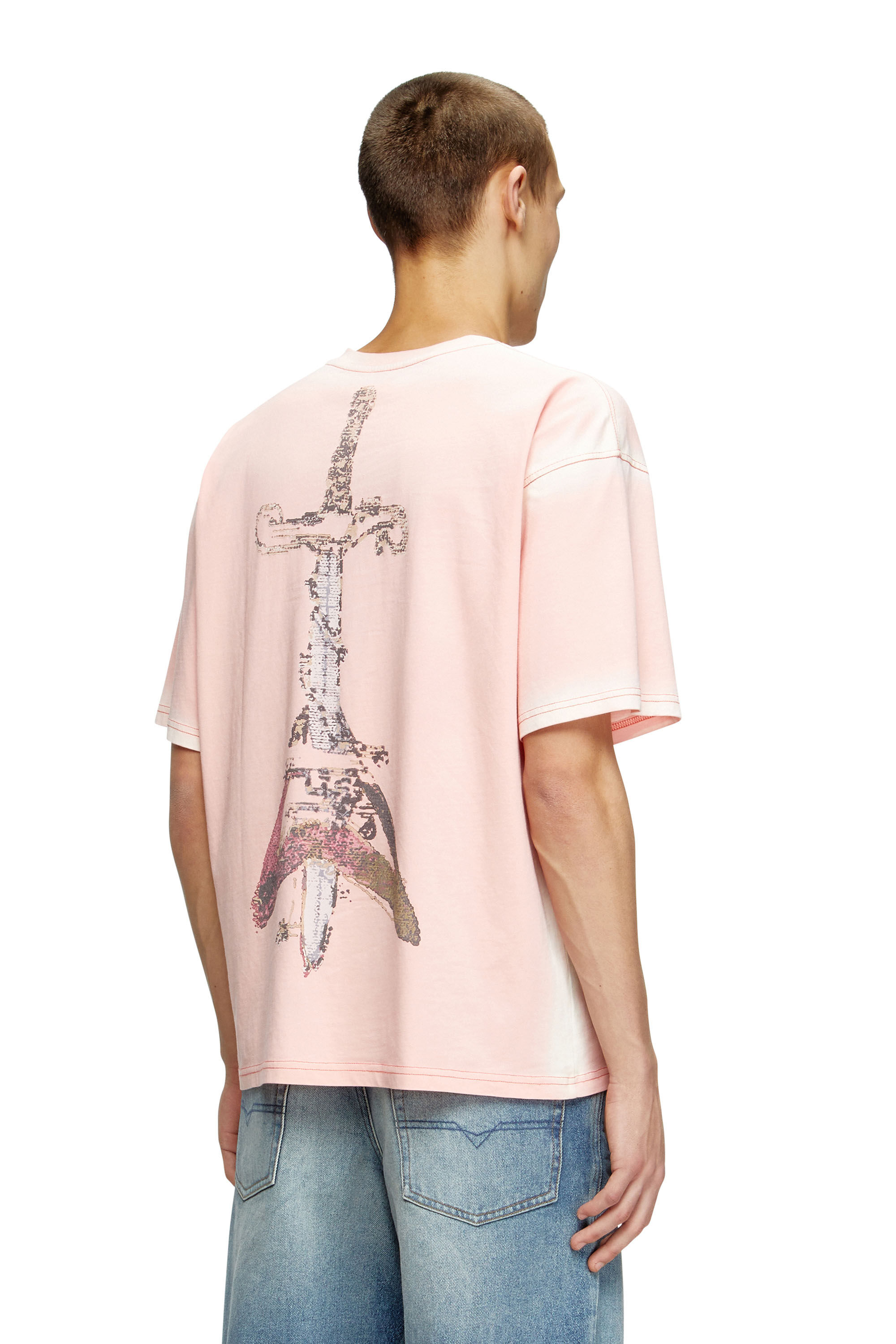 Diesel - T-BOXT-T10, T-shirt avec imprimé d'épée Homme in Rose - 4
