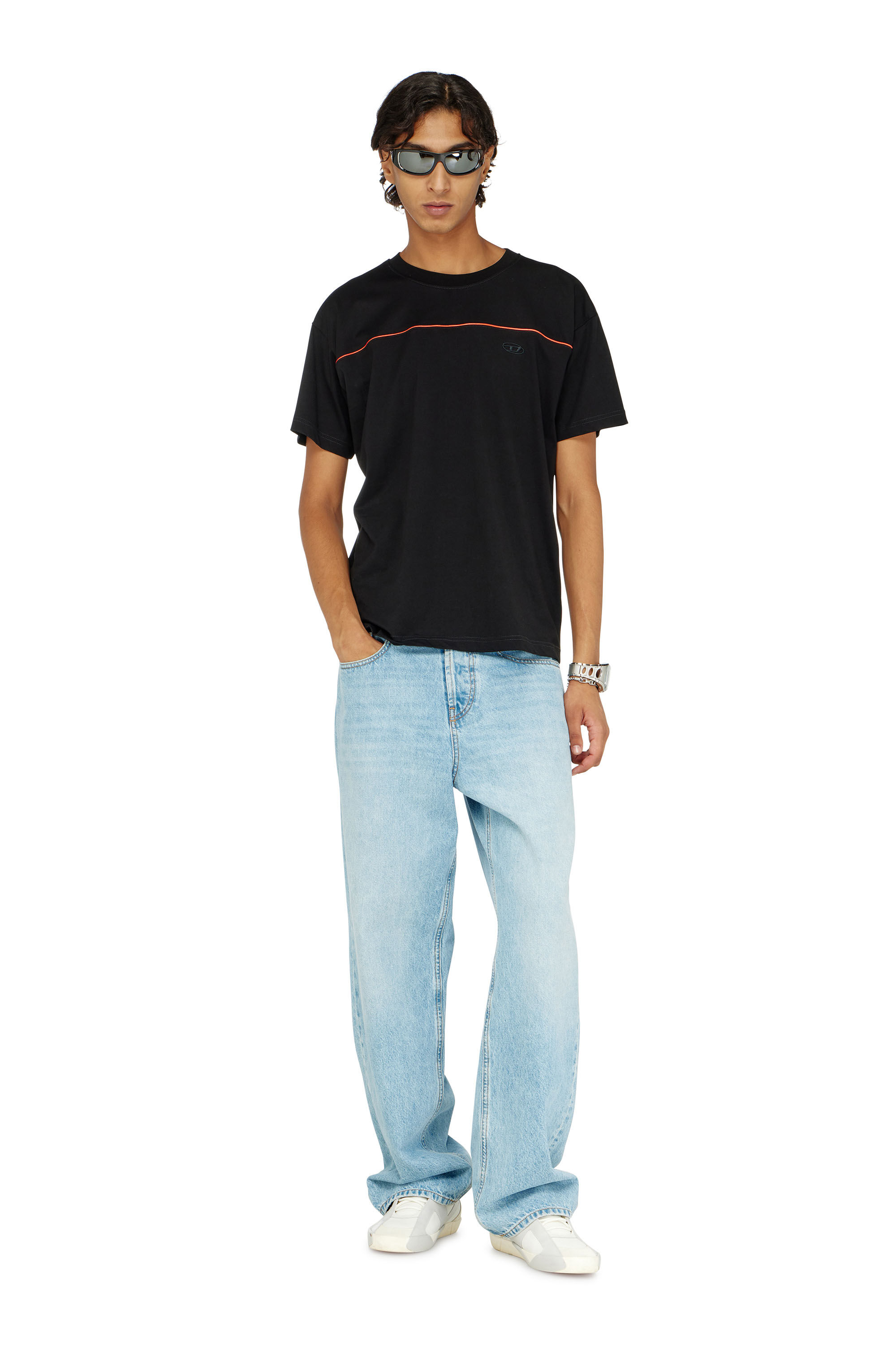 Diesel - T-NORM-PIPING, T-shirt avec passepoil contrastant Homme in Noir - 1